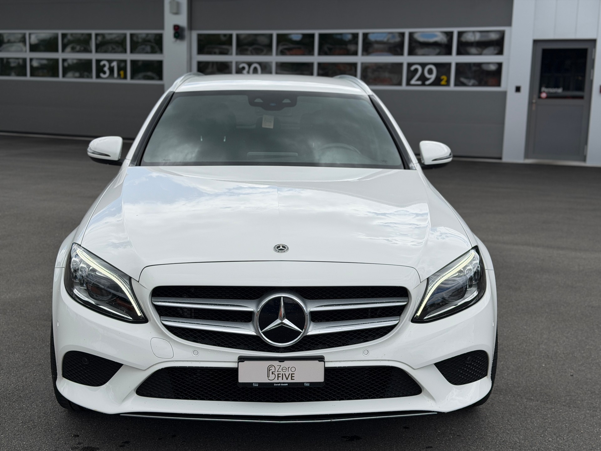 MERCEDES-BENZ C 200 Swiss Star Avantgarde 4M 9G-Tronic-image-1