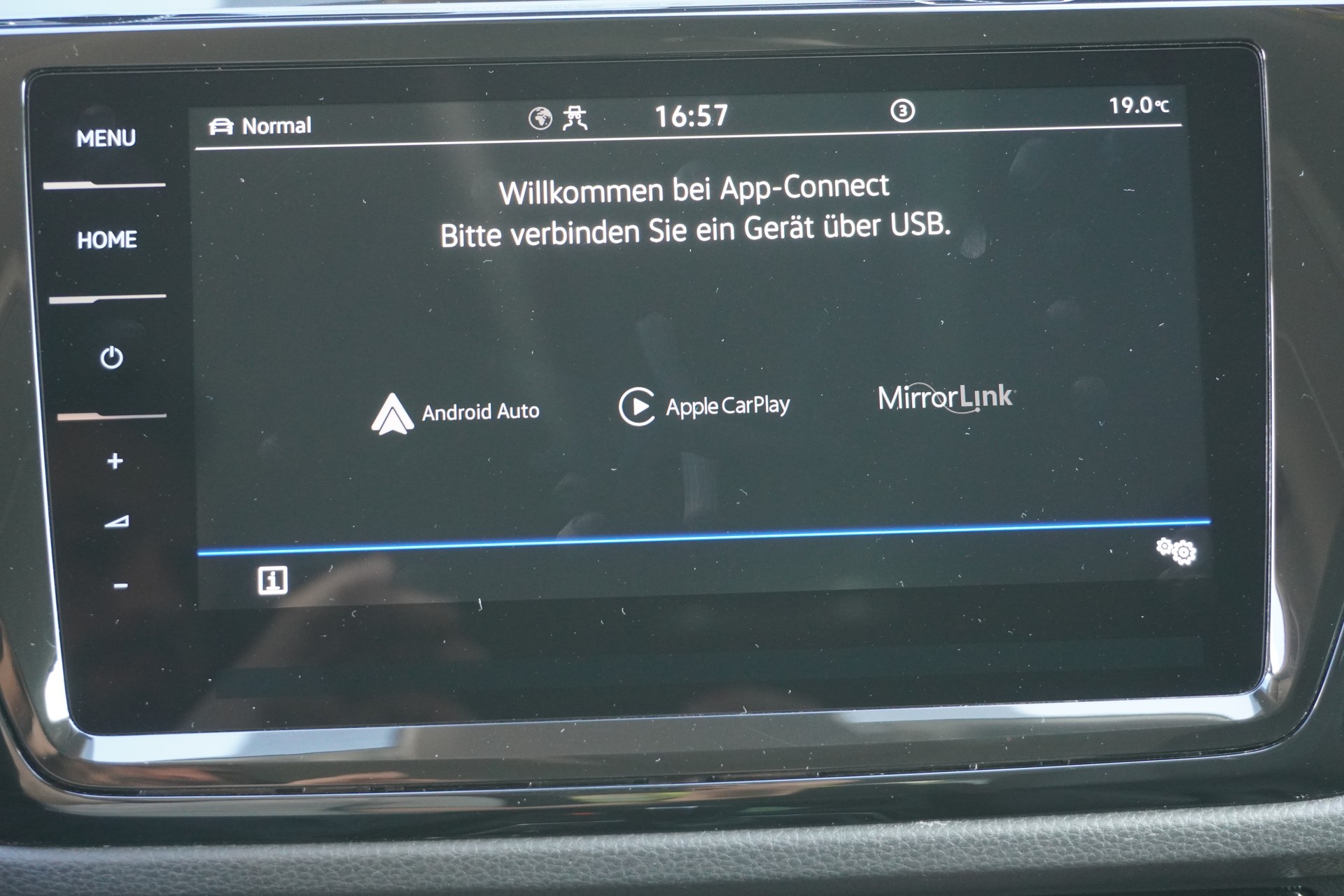 VW Touran 2.0 TDI BlueMotion Technology Highline DSG-image-28