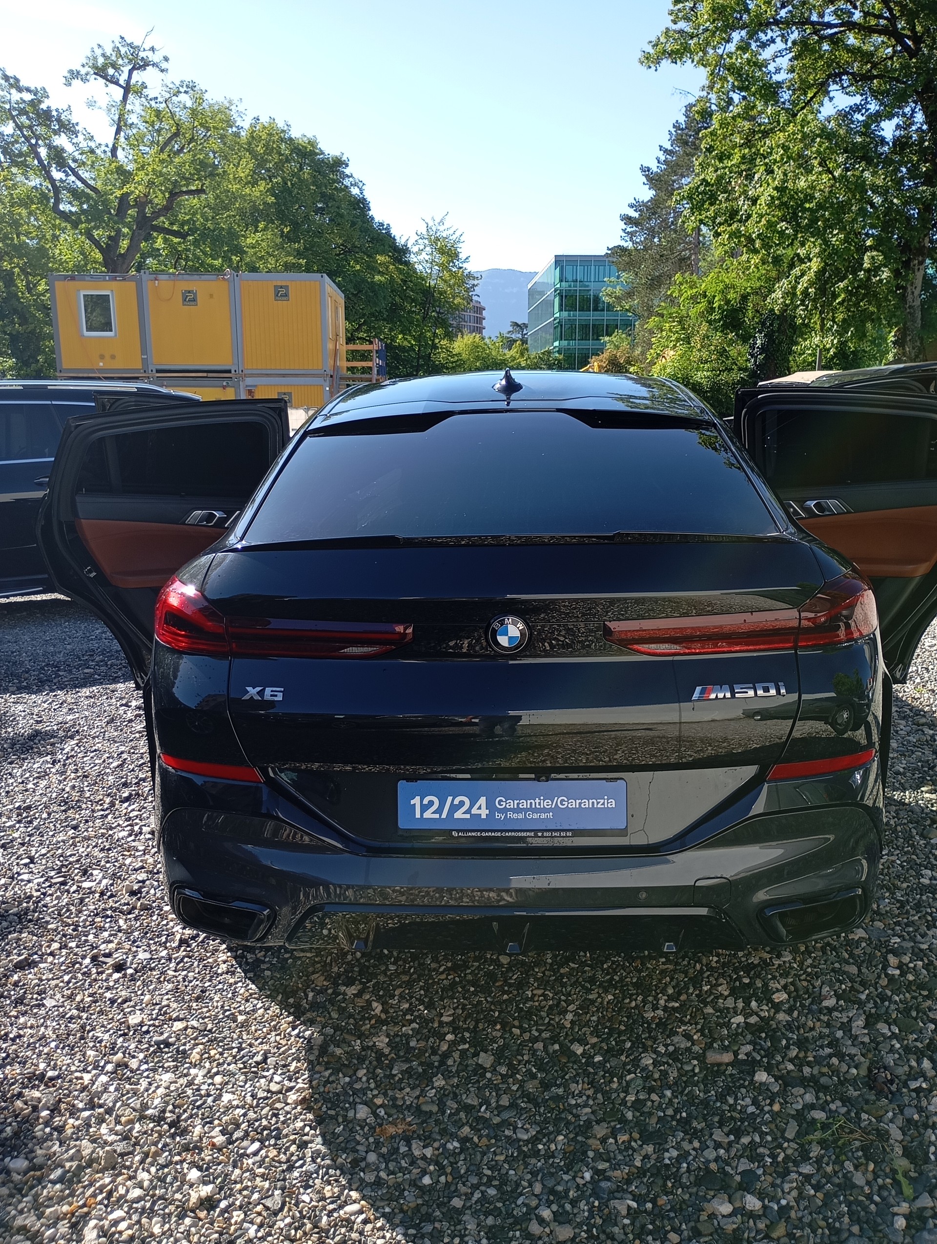 BMW m50i-image-14