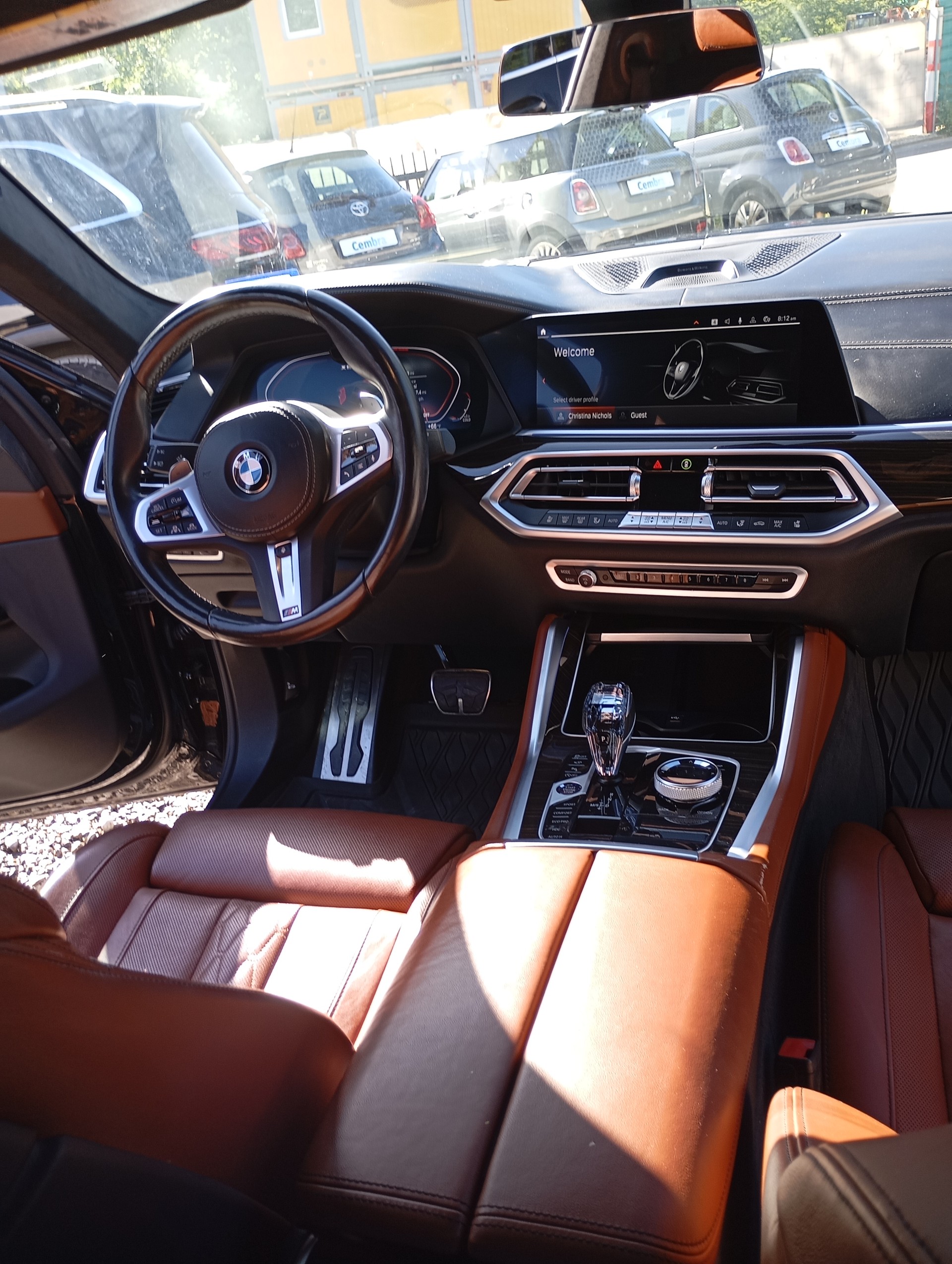 BMW m50i-image-12