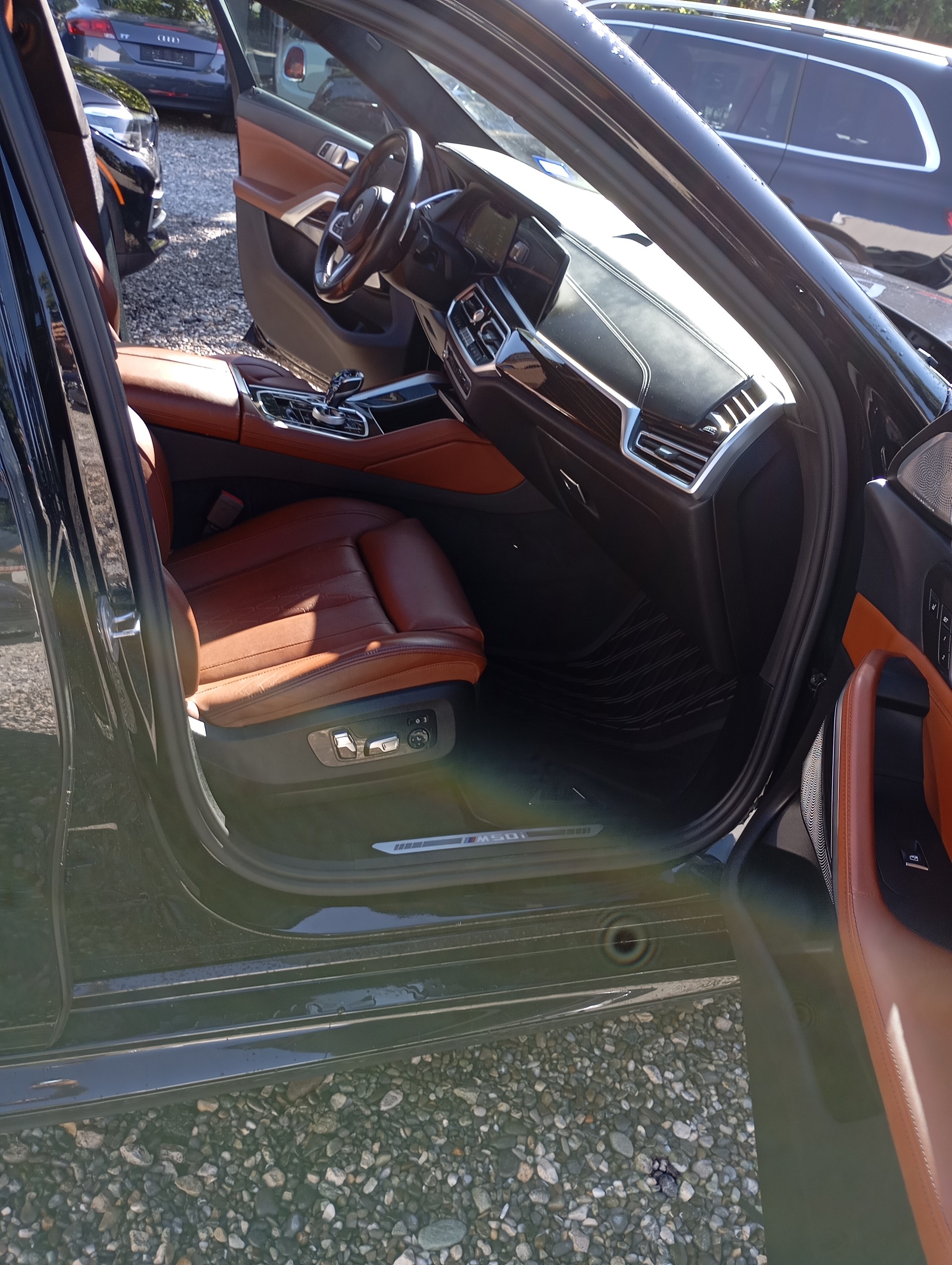 BMW m50i-image-13