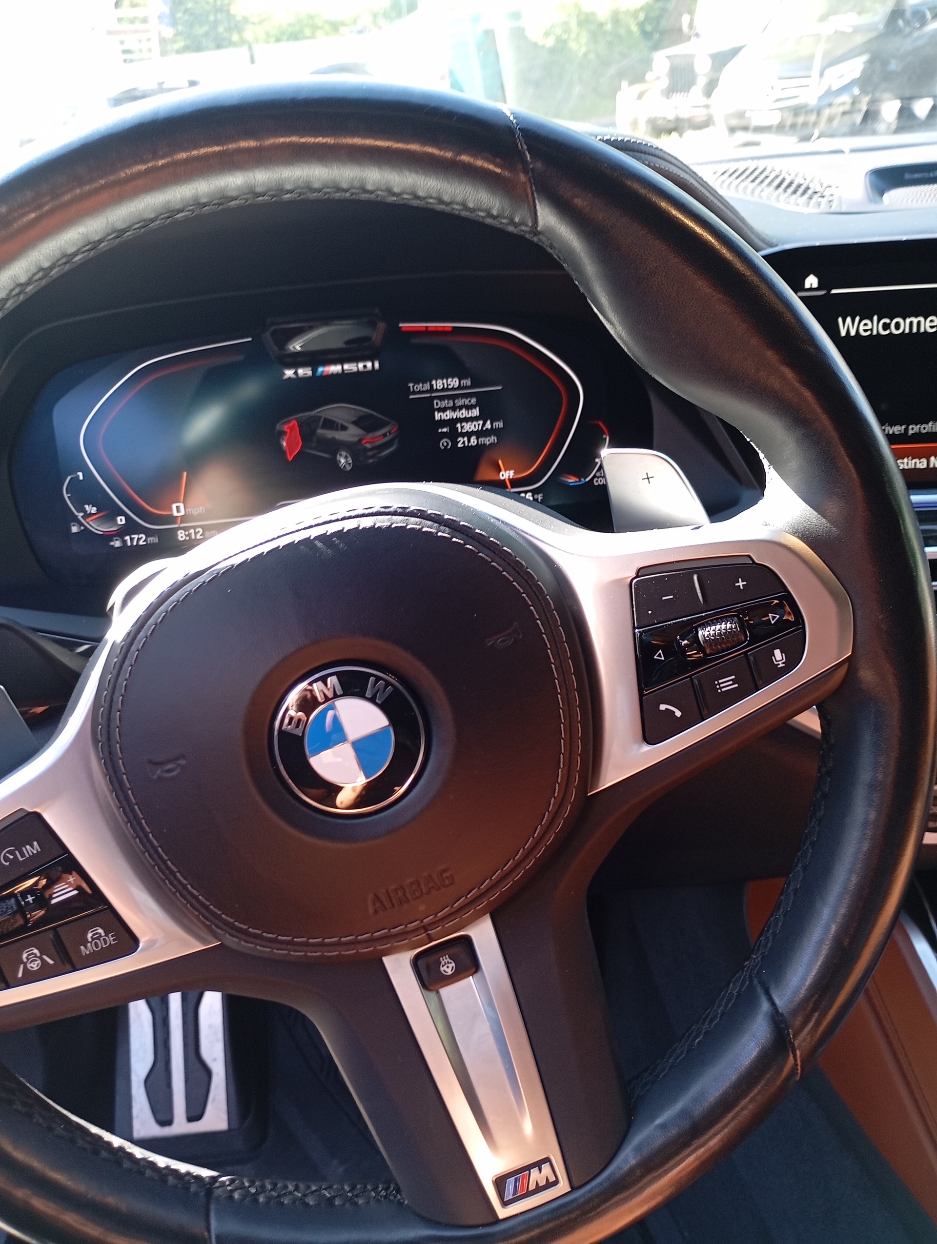 BMW m50i-image-11