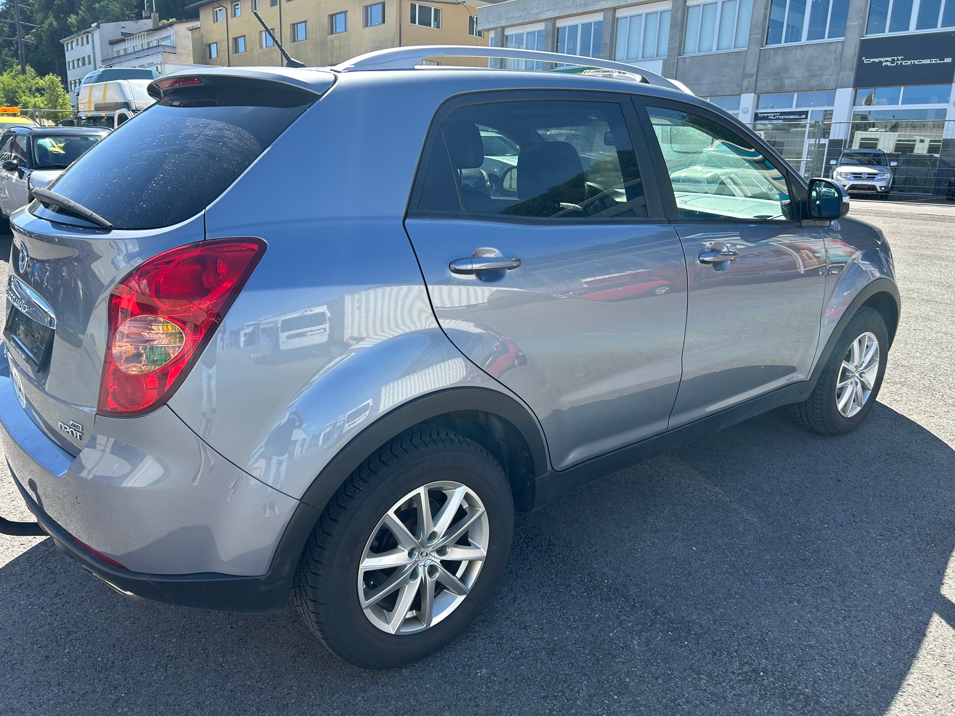 KGM-SsangYong Korando 2.0 XVT Sapphire 4WD Automatic-image-2