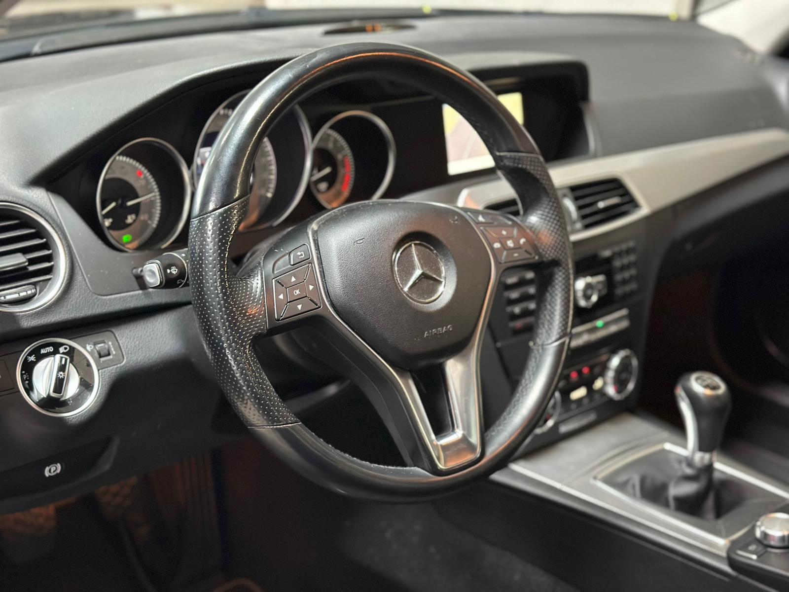 MERCEDES-BENZ C 200 Avantgarde-image-10