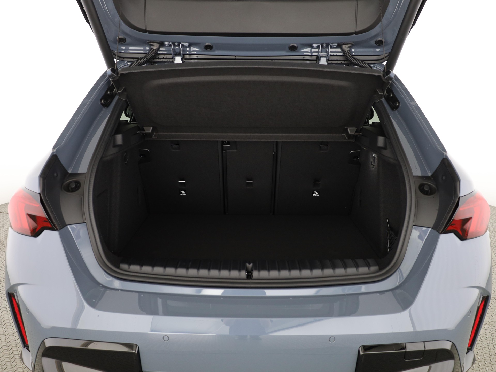 BMW M135i xDrive-image-6