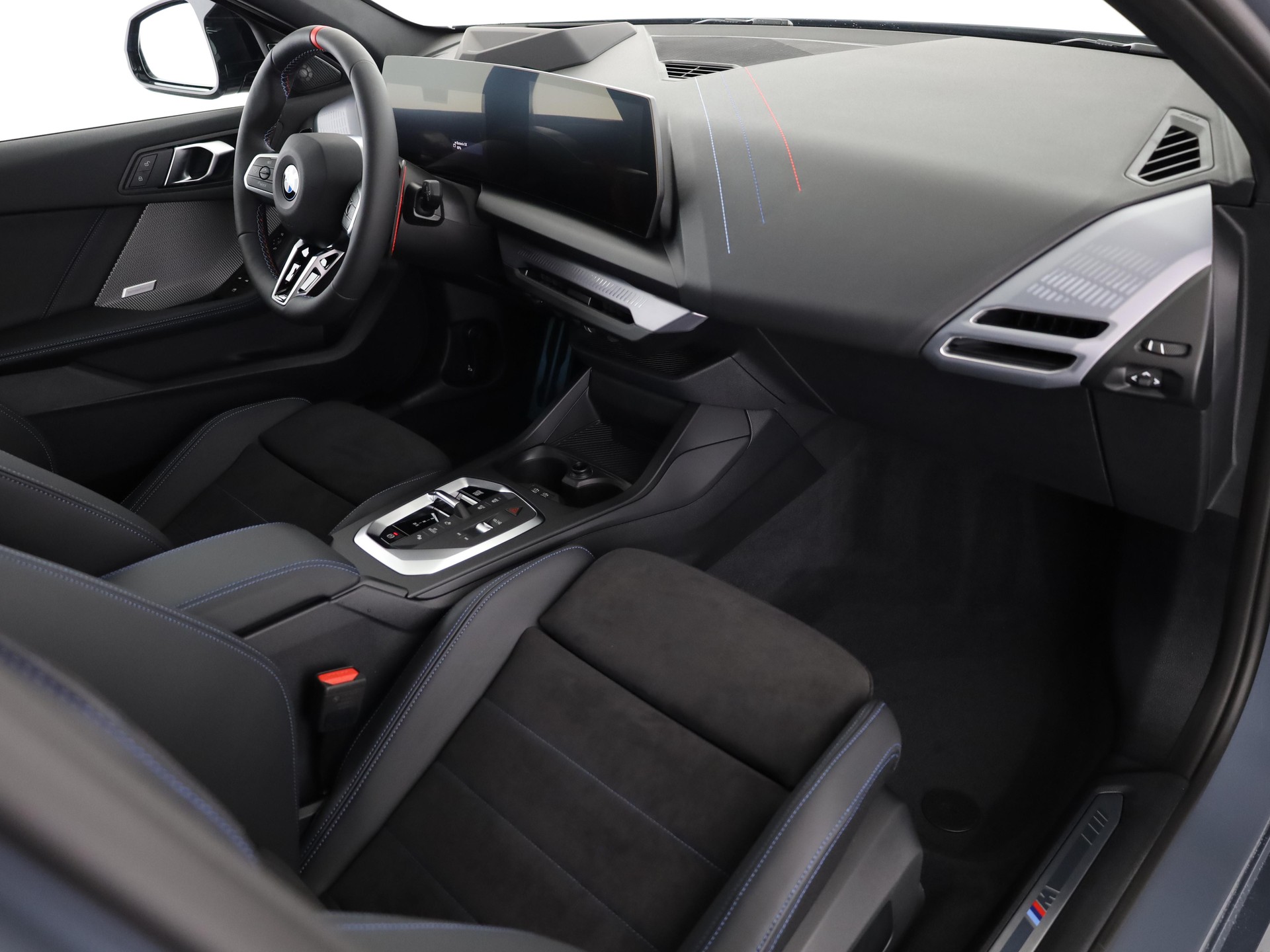 BMW M135i xDrive-image-15