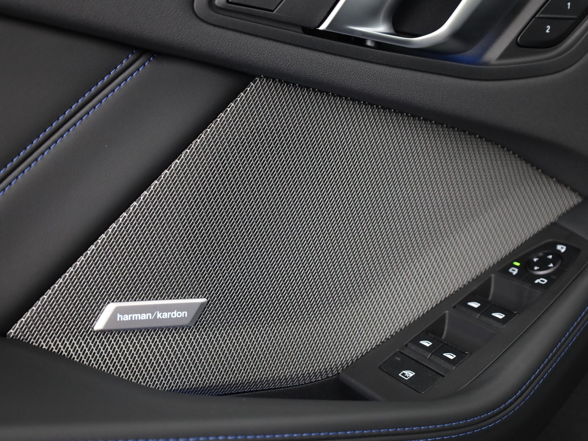 BMW M135i xDrive-image-9