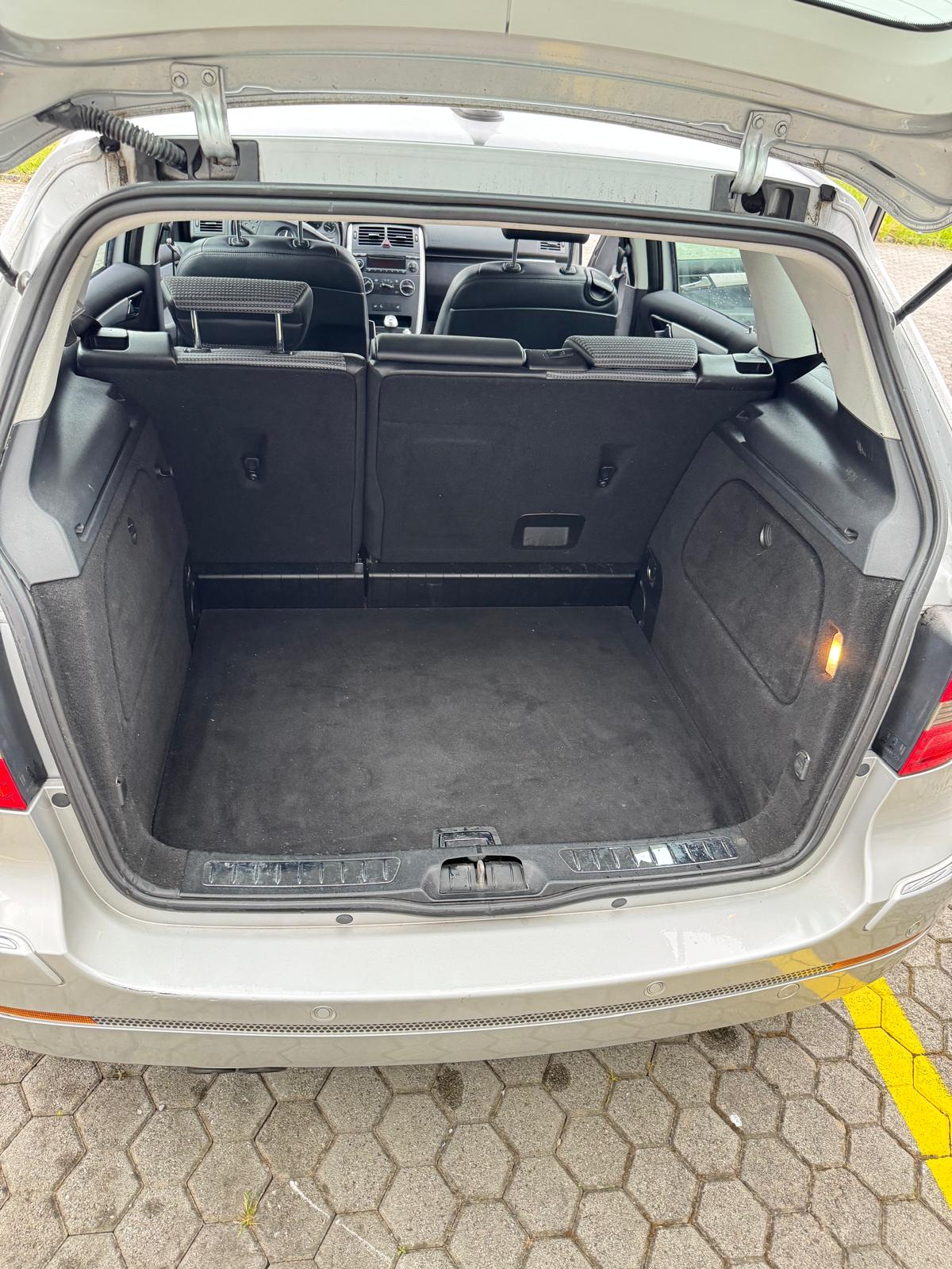 MERCEDES-BENZ B 200 T-image-8