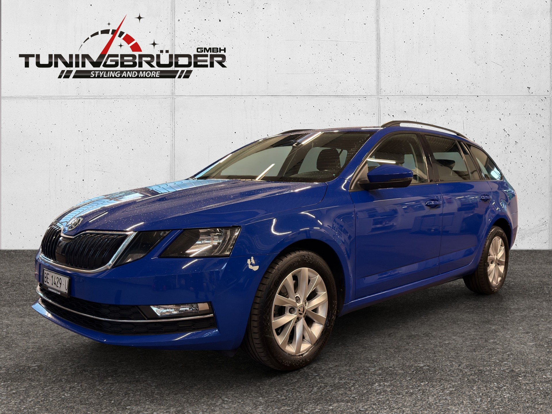 SKODA Octavia Combi 2.0 TDI Style 4x4 DSG-image-0