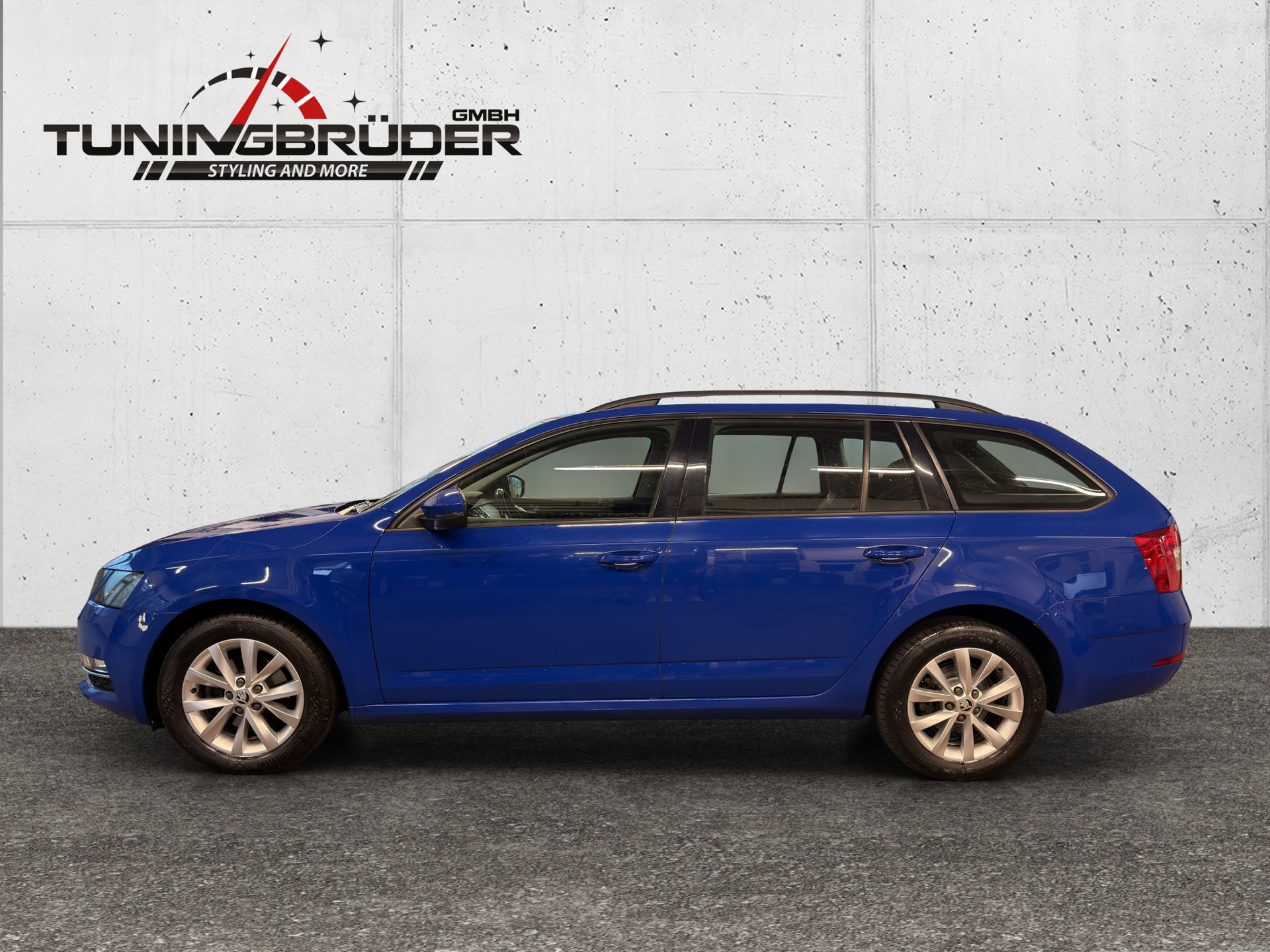 SKODA Octavia Combi 2.0 TDI Style 4x4 DSG-image-6