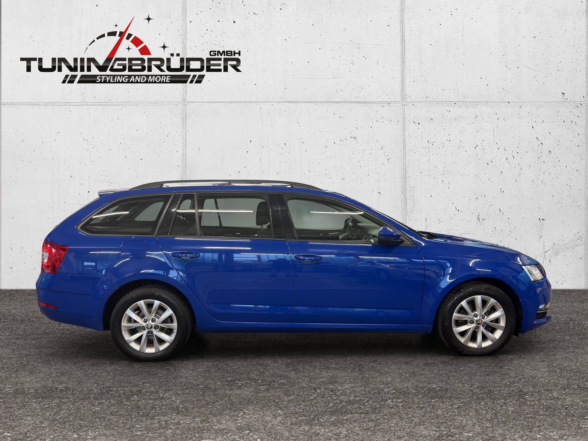 SKODA Octavia Combi 2.0 TDI Style 4x4 DSG-image-7