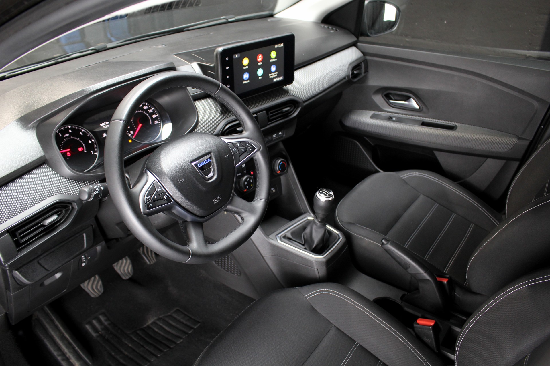 DACIA Sandero TCe 90 Comfort-image-1