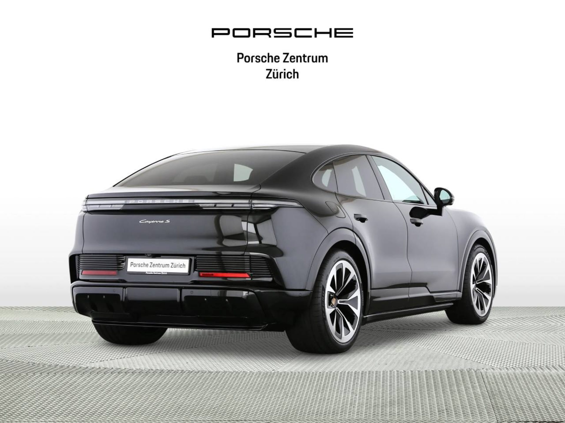 PORSCHE Cayenne S Coupé Electric-image-2