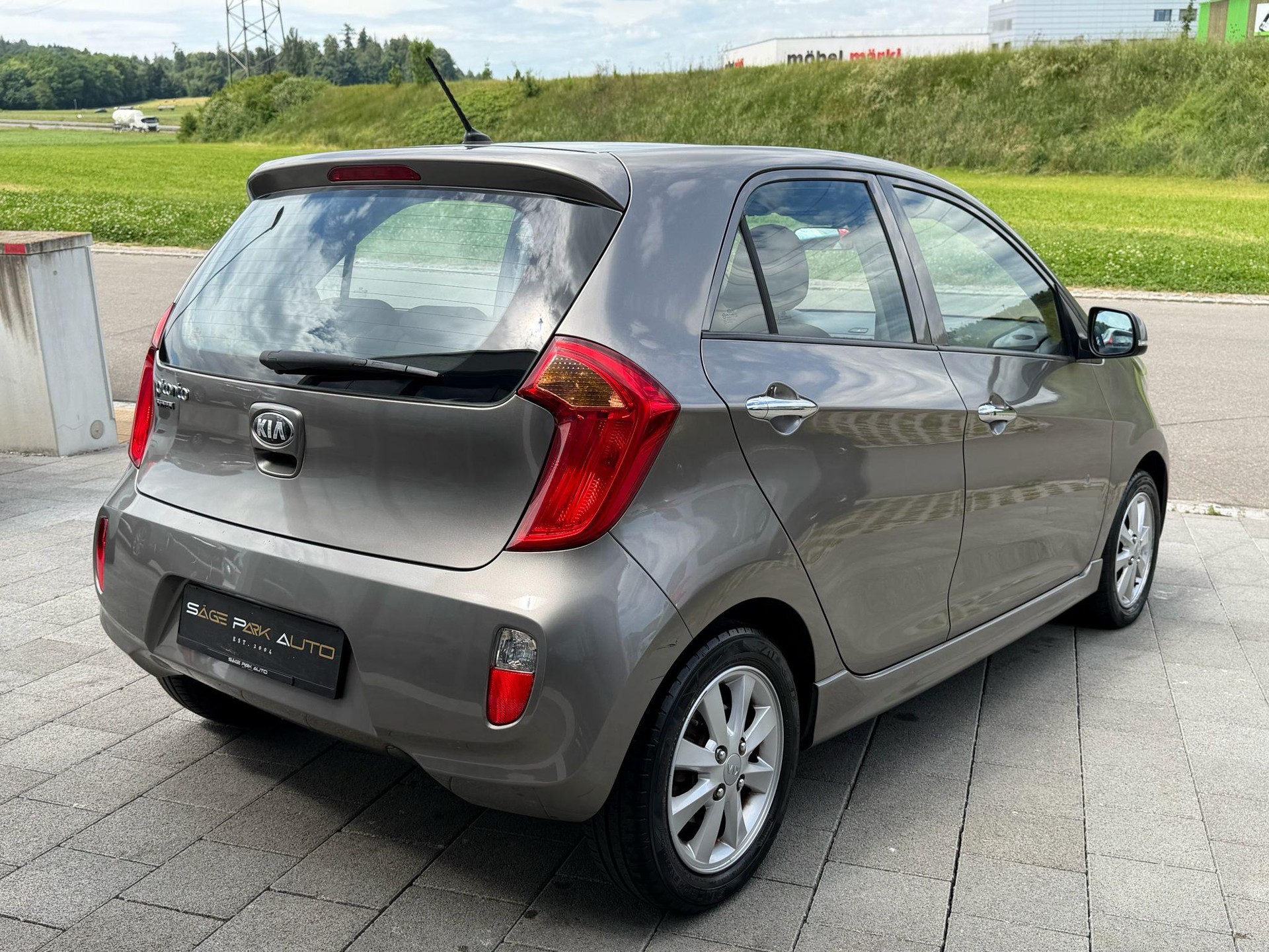 KIA Picanto 1.2 16V Style-image-6