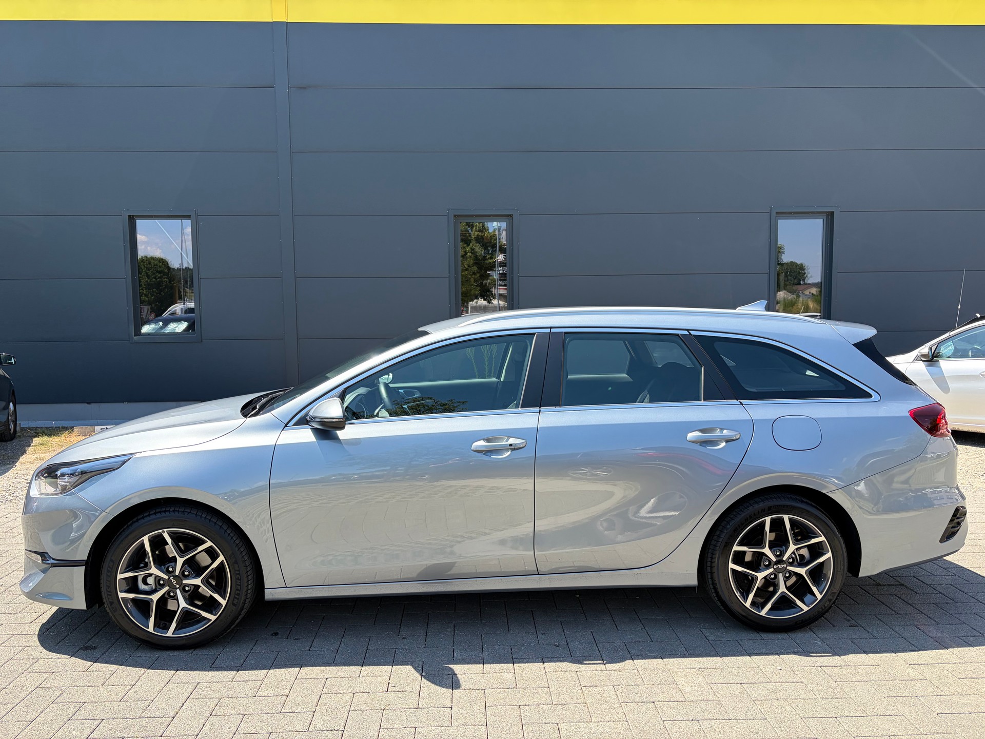 KIA Ceed Sportswagon 1.5 T-GDi Power DCT-image-7
