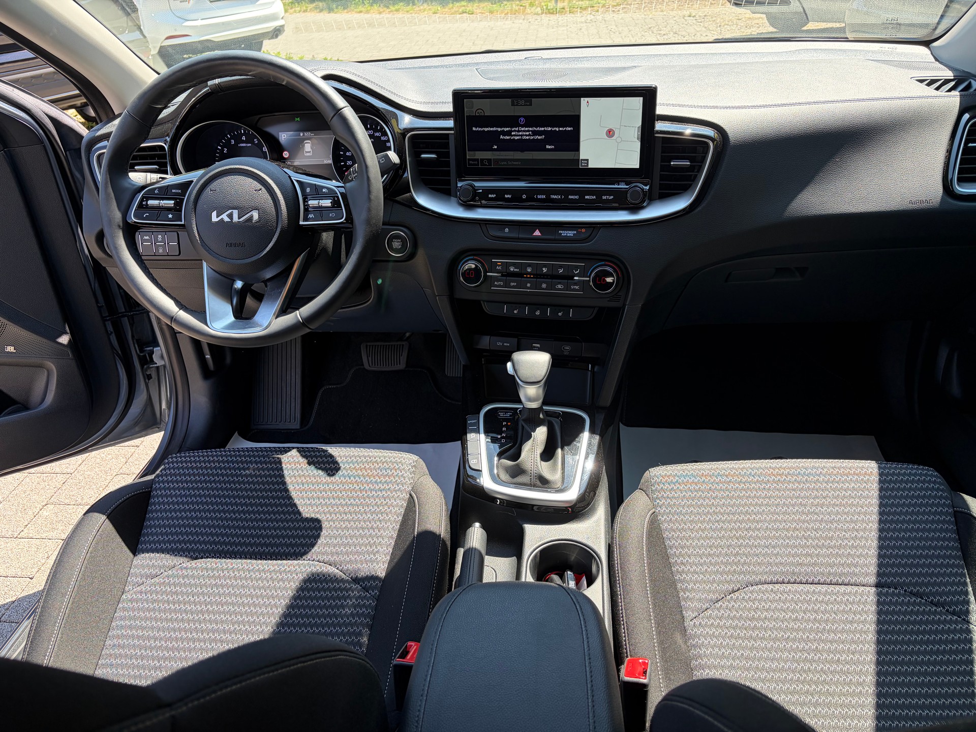 KIA Ceed Sportswagon 1.5 T-GDi Power DCT-image-8