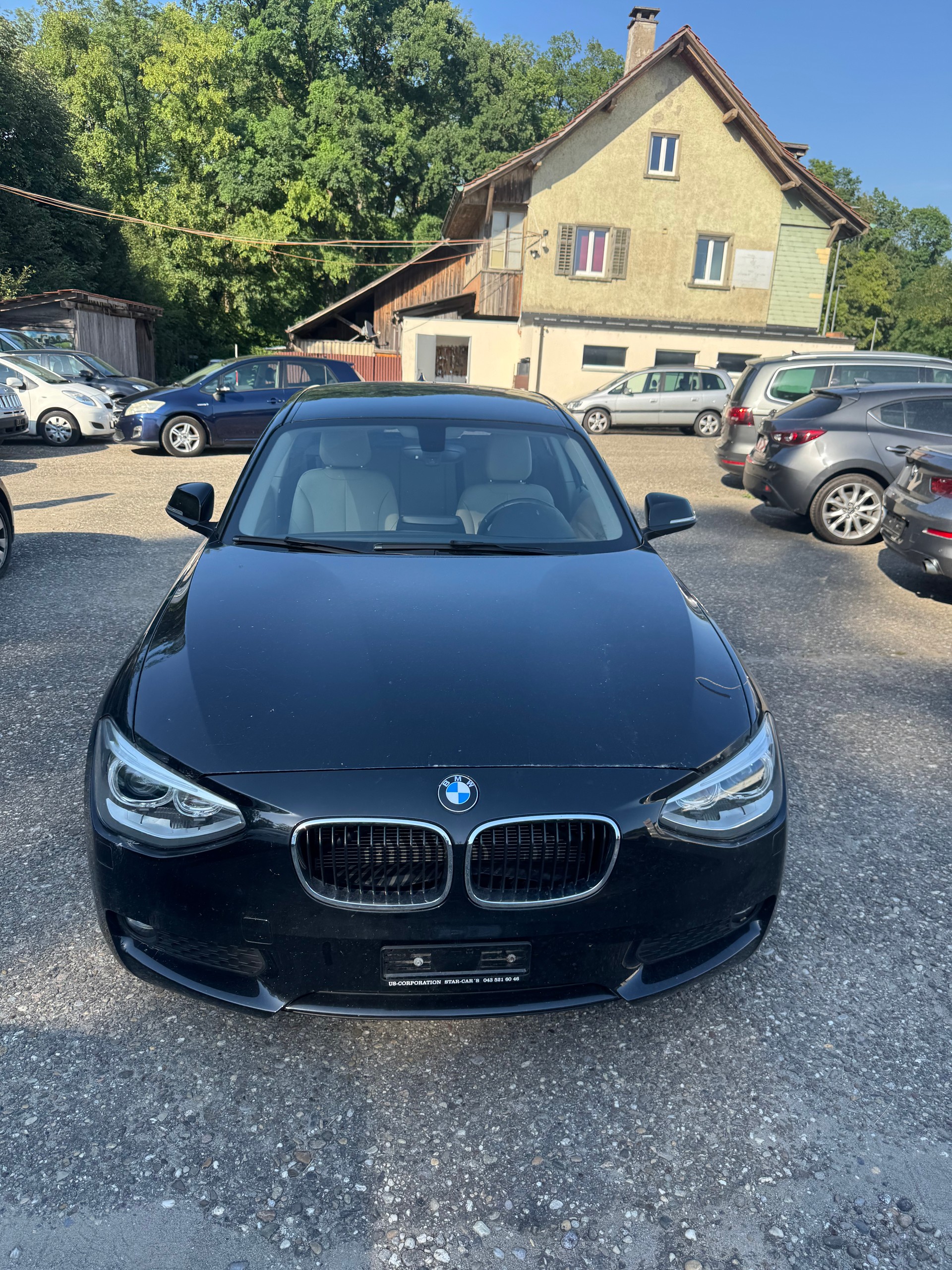 BMW 116i-image-0