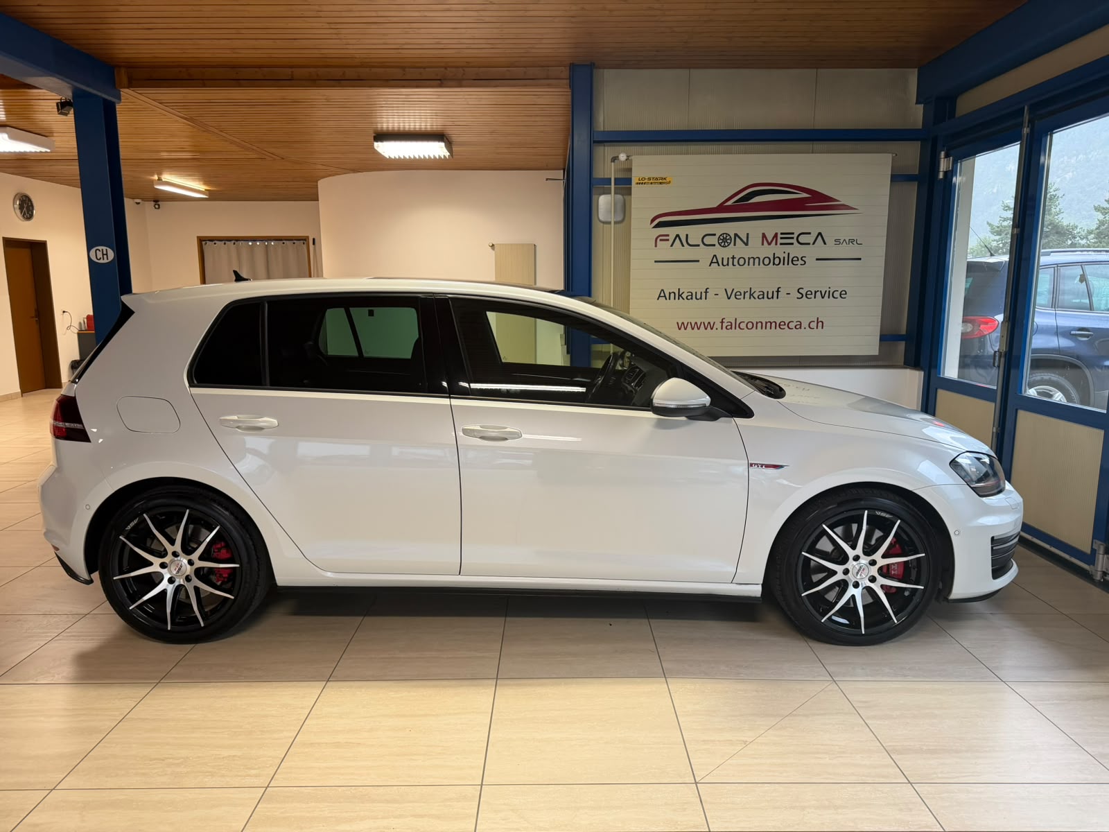 VW Golf 2.0 TSI GTI Performance DSG-image-5