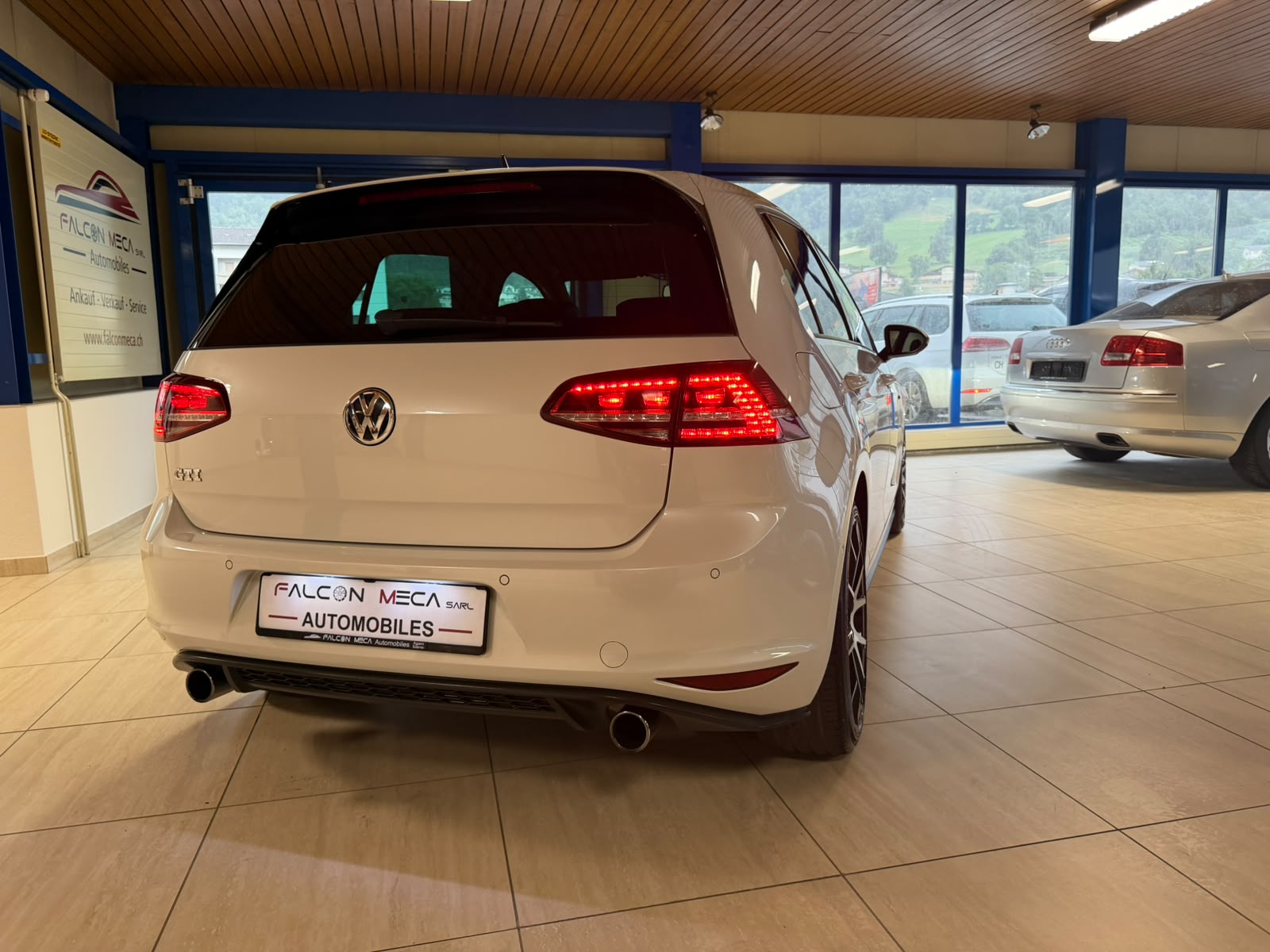 VW Golf 2.0 TSI GTI Performance DSG-image-10