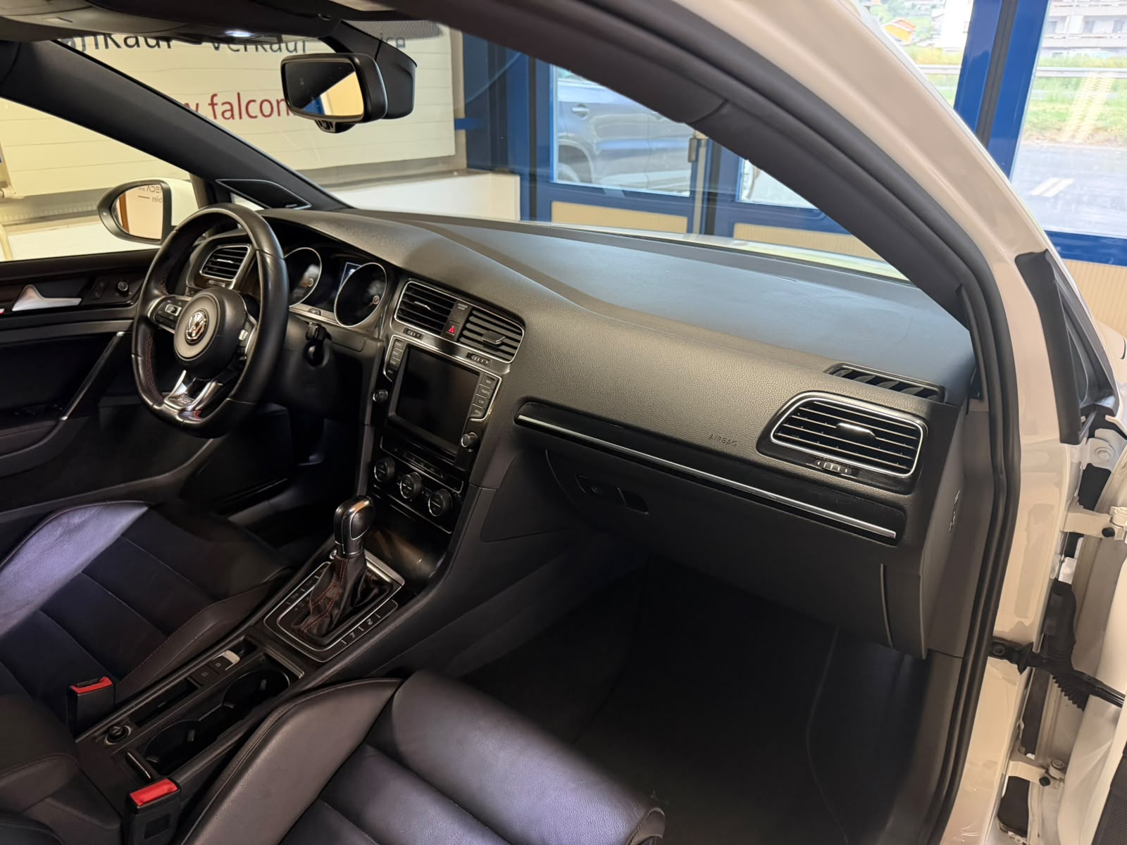 VW Golf 2.0 TSI GTI Performance DSG-image-19