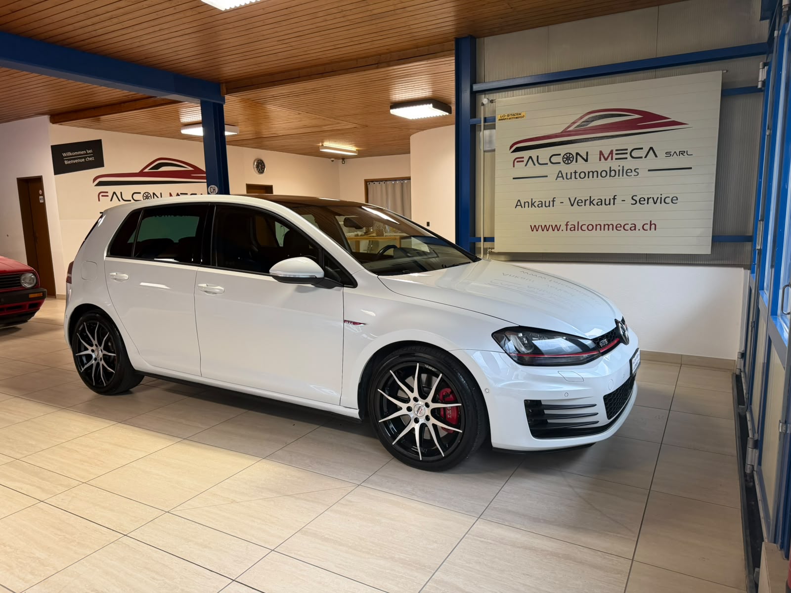 VW Golf 2.0 TSI GTI Performance DSG-image-0