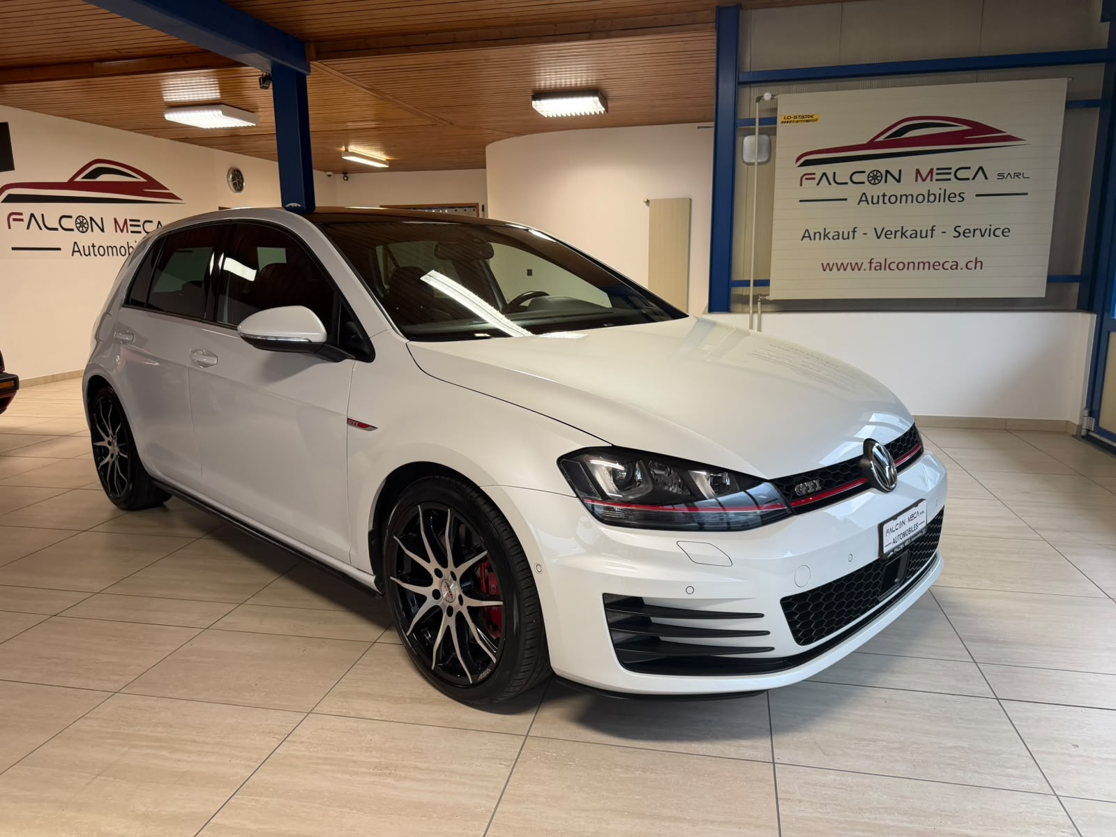 VW Golf 2.0 TSI GTI Performance DSG-image-1