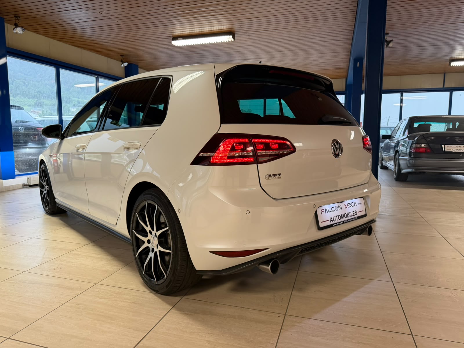 VW Golf 2.0 TSI GTI Performance DSG-image-8