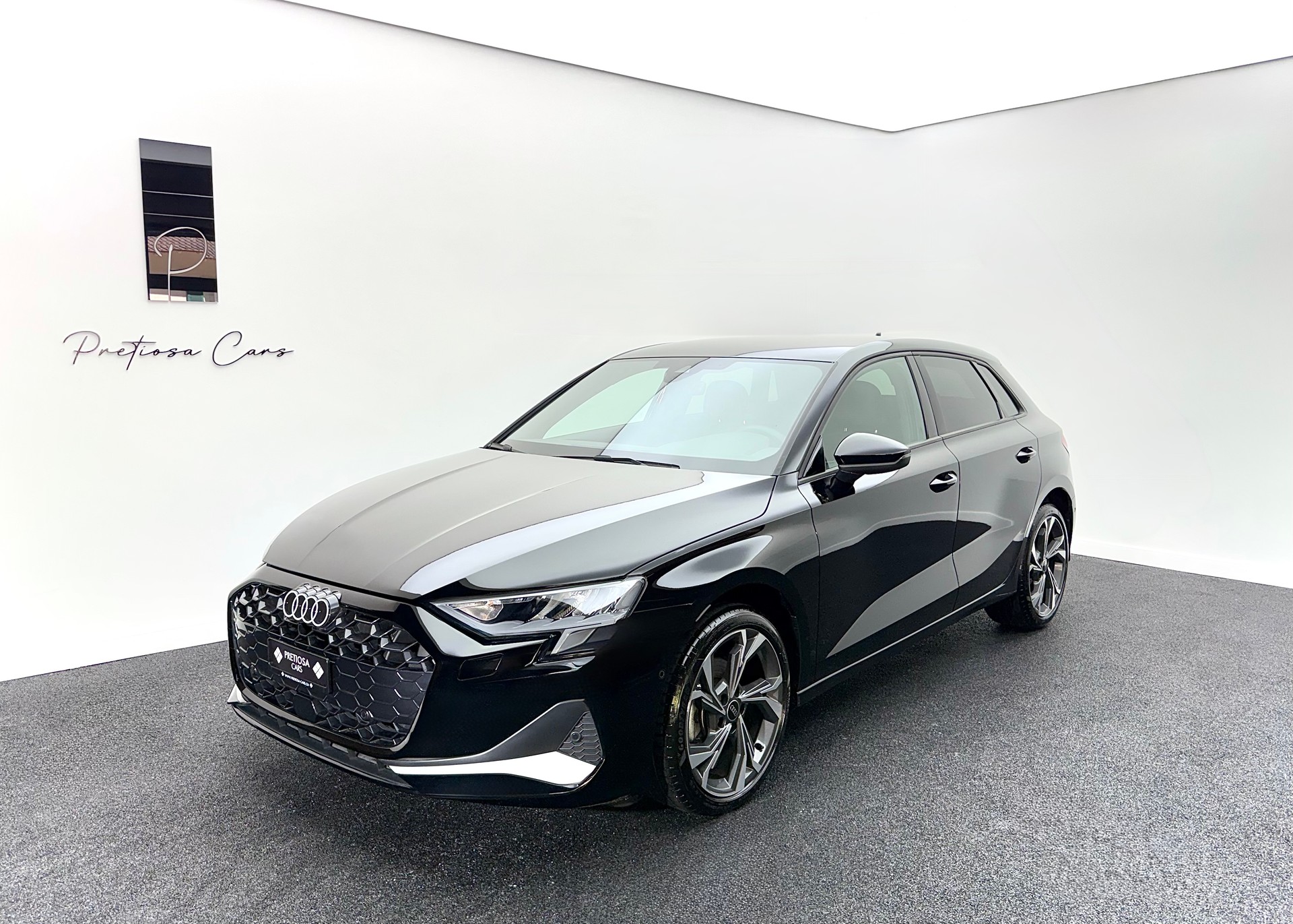 AUDI A3 Sportback 35 TFSI advanced S-tronic KOMPLETT LEDER-showroom-element-1
