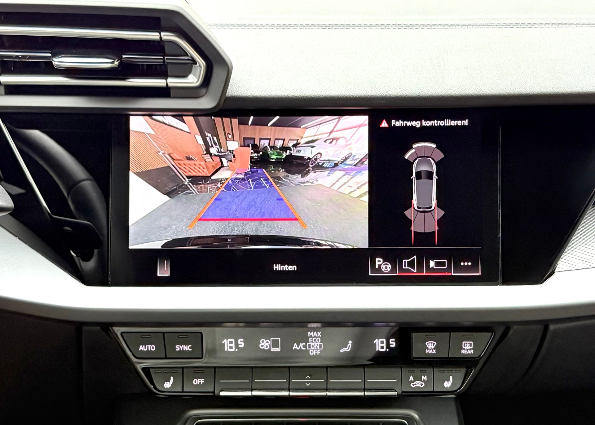 AUDI A3 Sportback 35 TFSI advanced S-tronic KOMPLETT LEDER-image-10