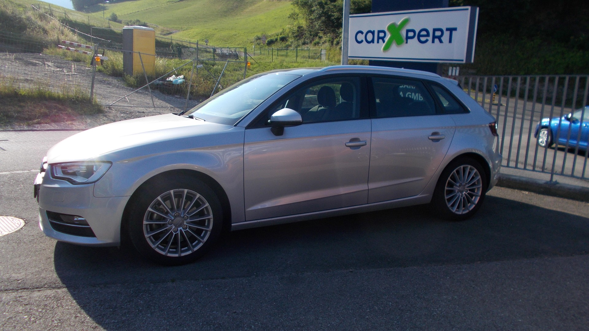 AUDI A3 Sportback 1.8 TFSI Ambition quattro S-tronic-image-2