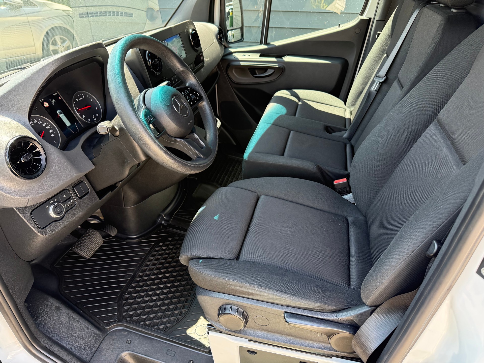 MERCEDES-BENZ Sprinter 315 CDI Kompakt-image-9