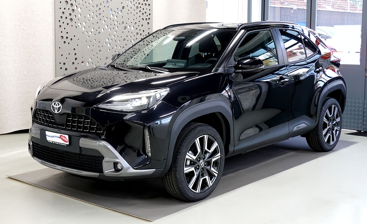 TOYOTA Yaris Cross 1.5 Premium 2WD e-CVT MY 2026-image-0