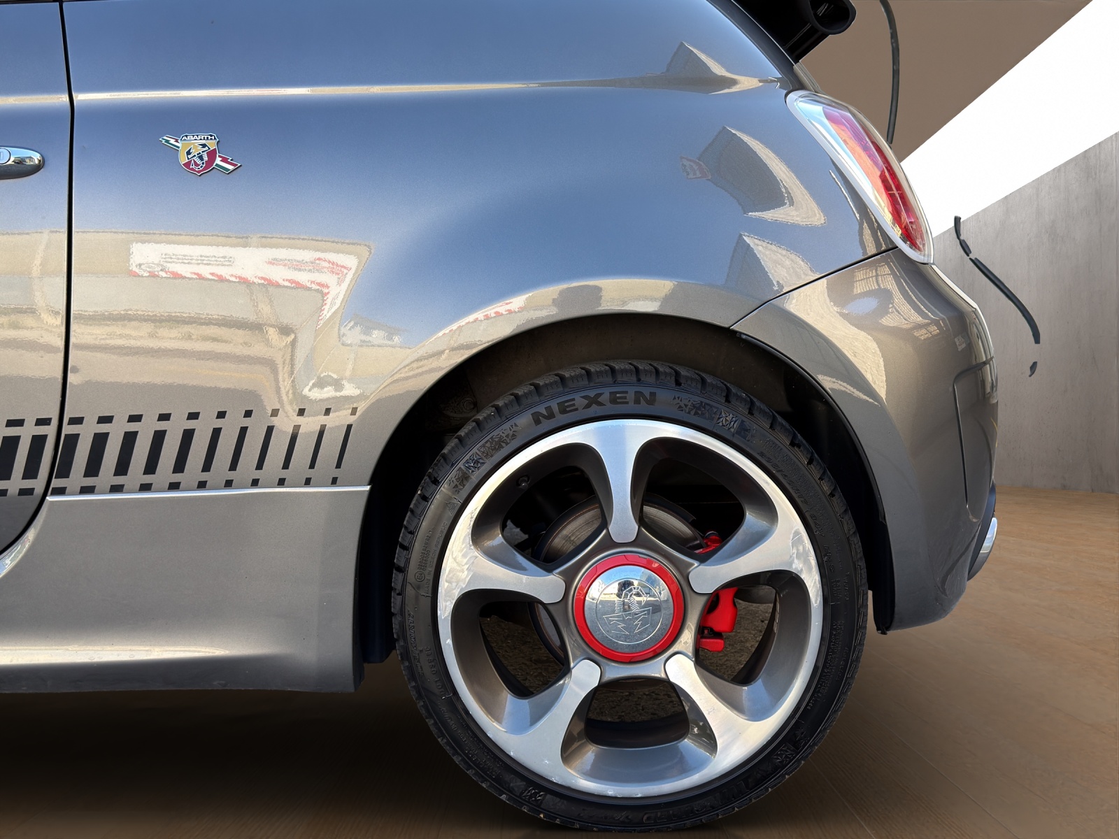 FIAT 500C 1.4 16V Turbo Abarth Dualogic-image-19