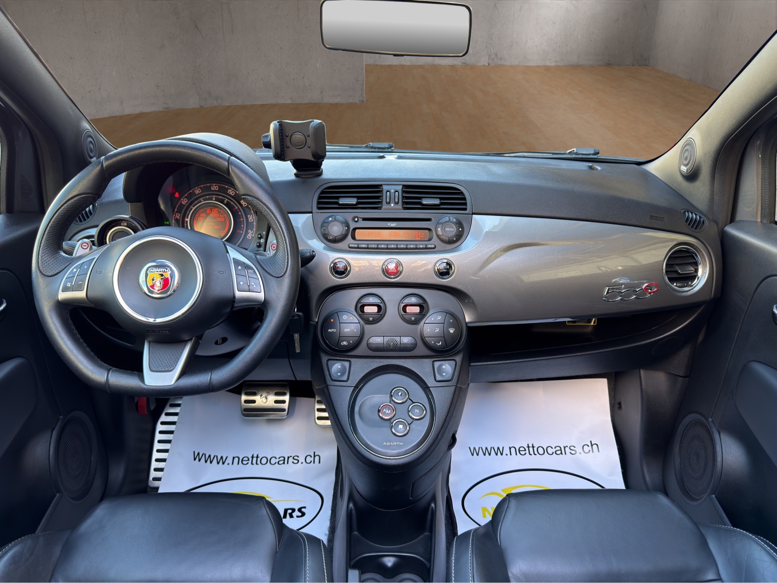 FIAT 500C 1.4 16V Turbo Abarth Dualogic-image-8