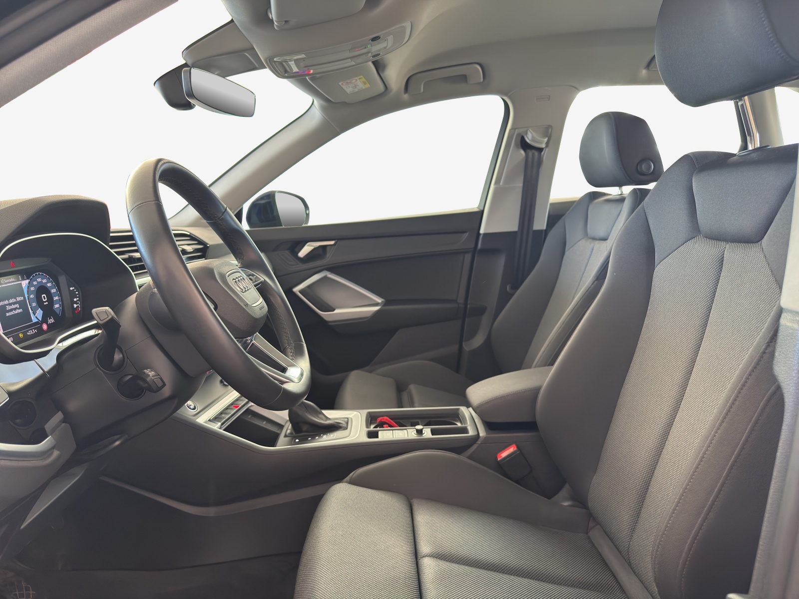 AUDI Q3 45 TFSI advanced quattro S-tronic-image-7