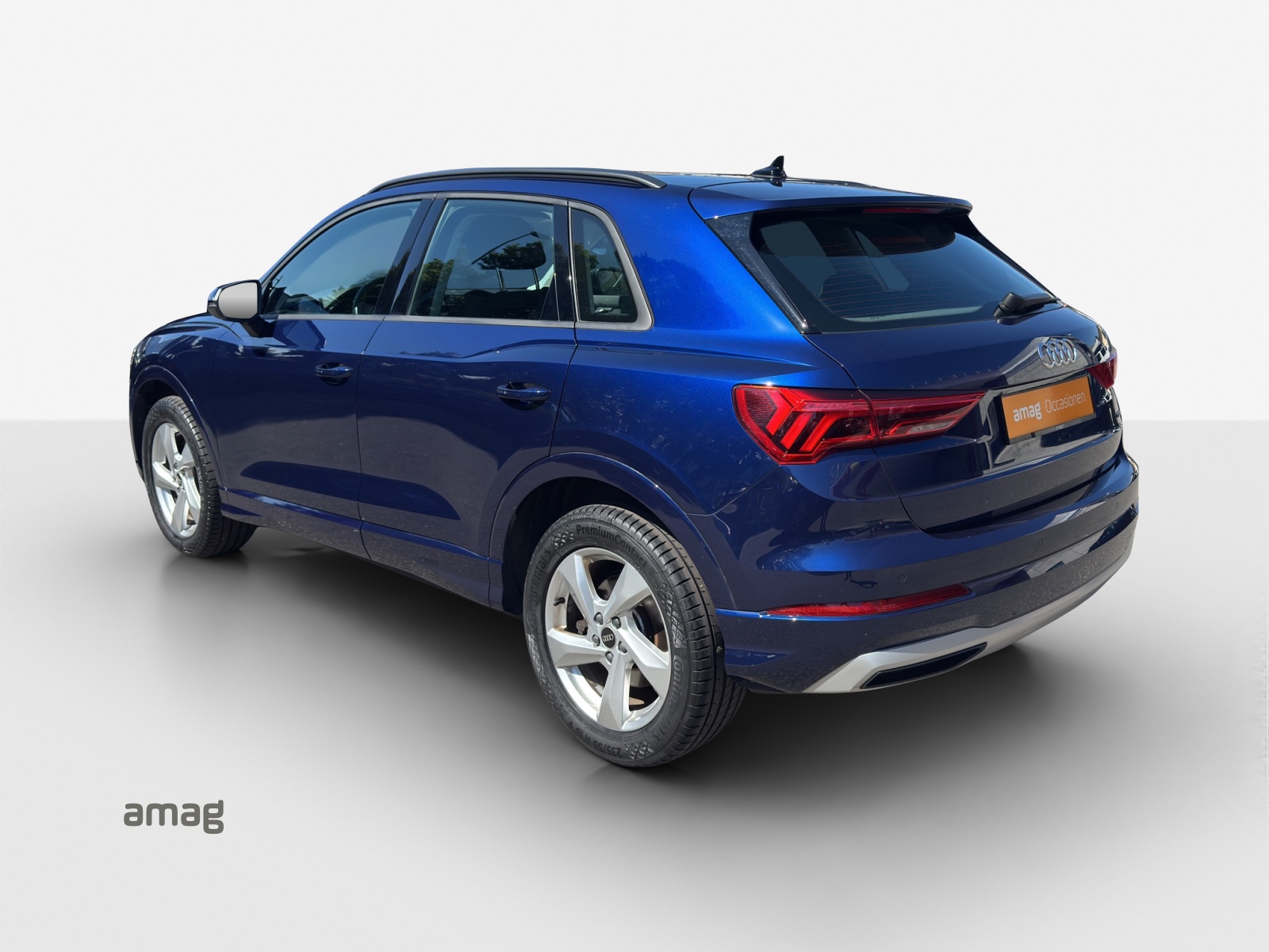 AUDI Q3 45 TFSI advanced quattro S-tronic-image-2
