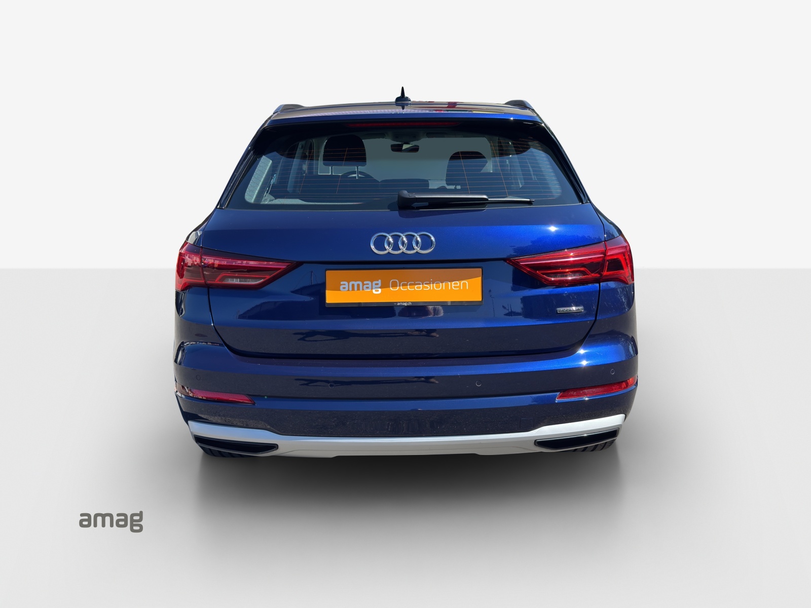 AUDI Q3 45 TFSI advanced quattro S-tronic-image-3
