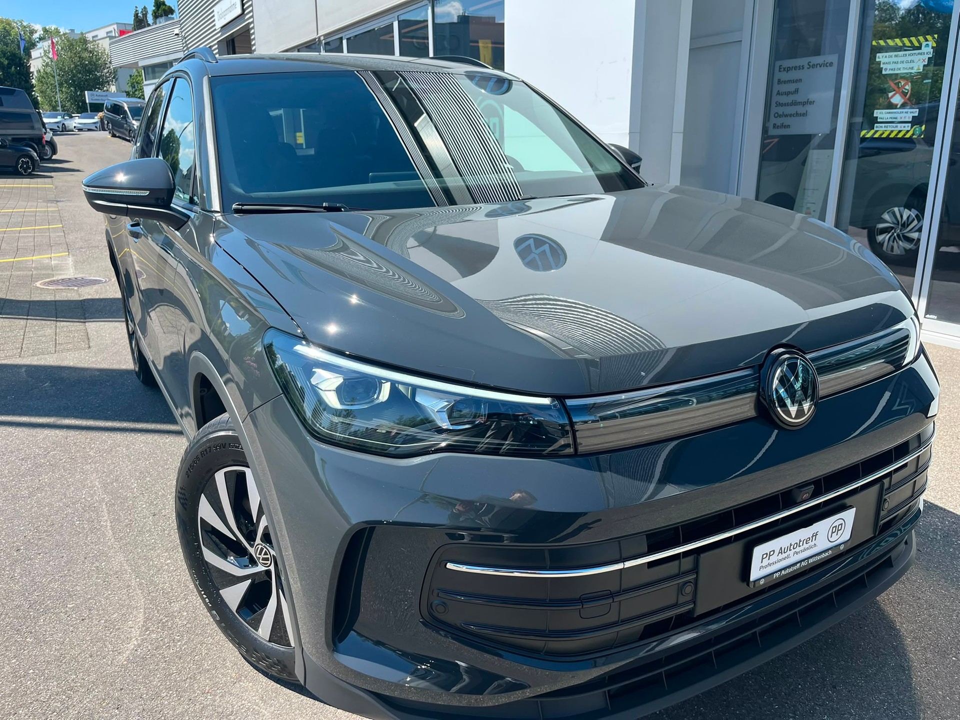 VW Tiguan 2.0 TSI DSG R-Line United 4Motion-image-1