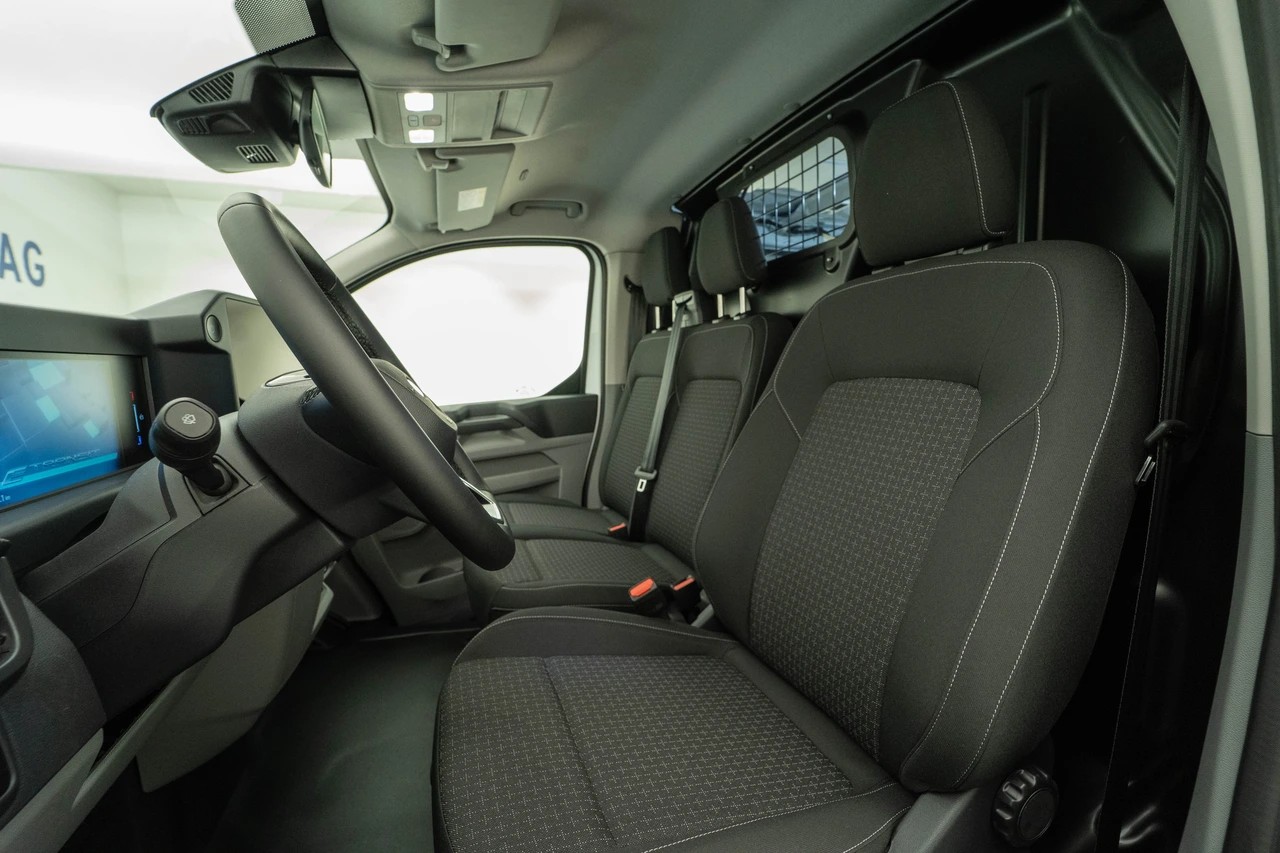 FORD Transit Custom Van 320 L1H1 65kWh Trend-image-11