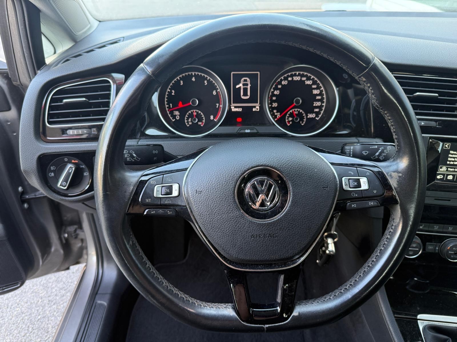 VW Golf 1.4 TSI Highline-image-17