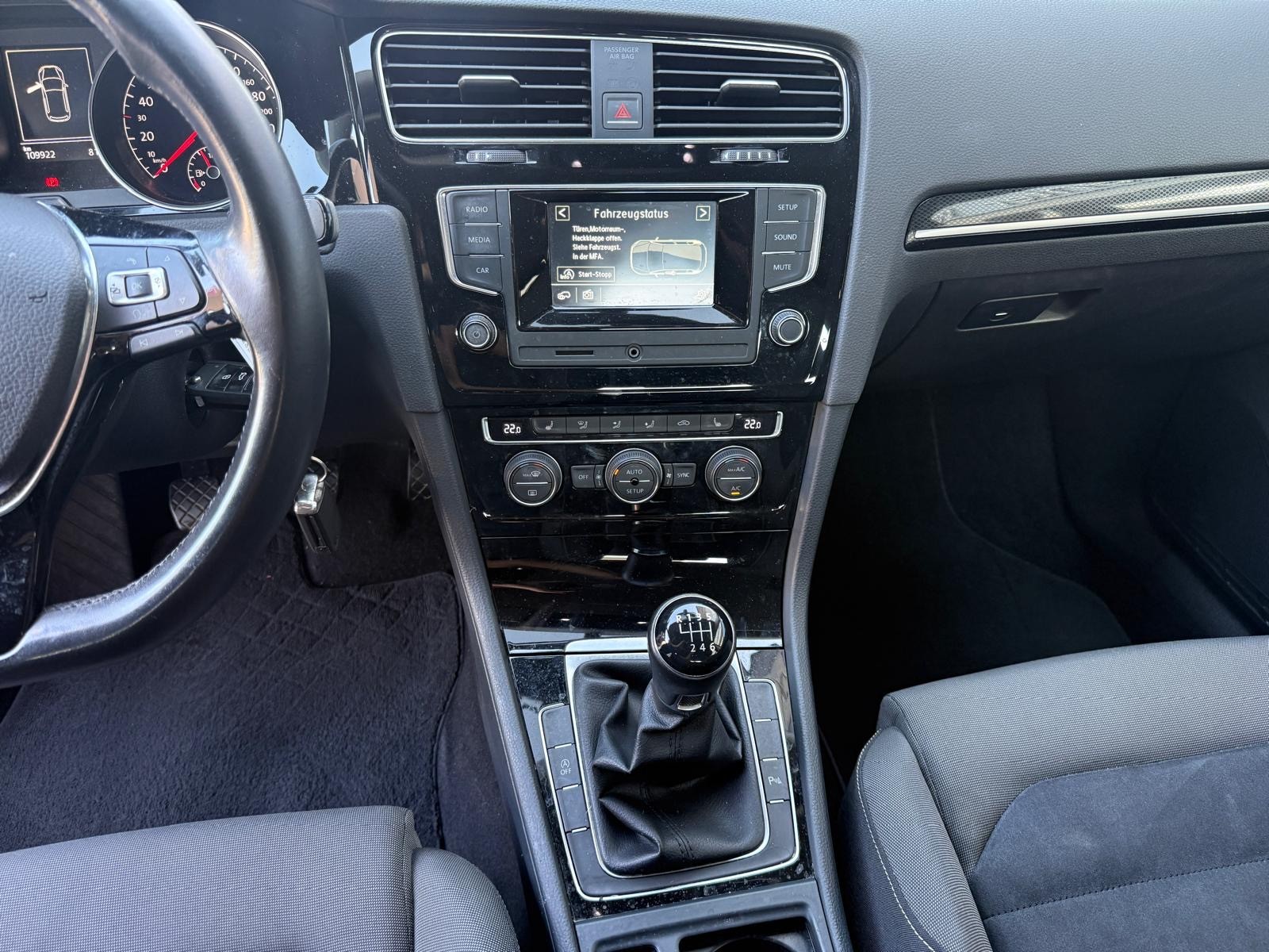 VW Golf 1.4 TSI Highline-image-16