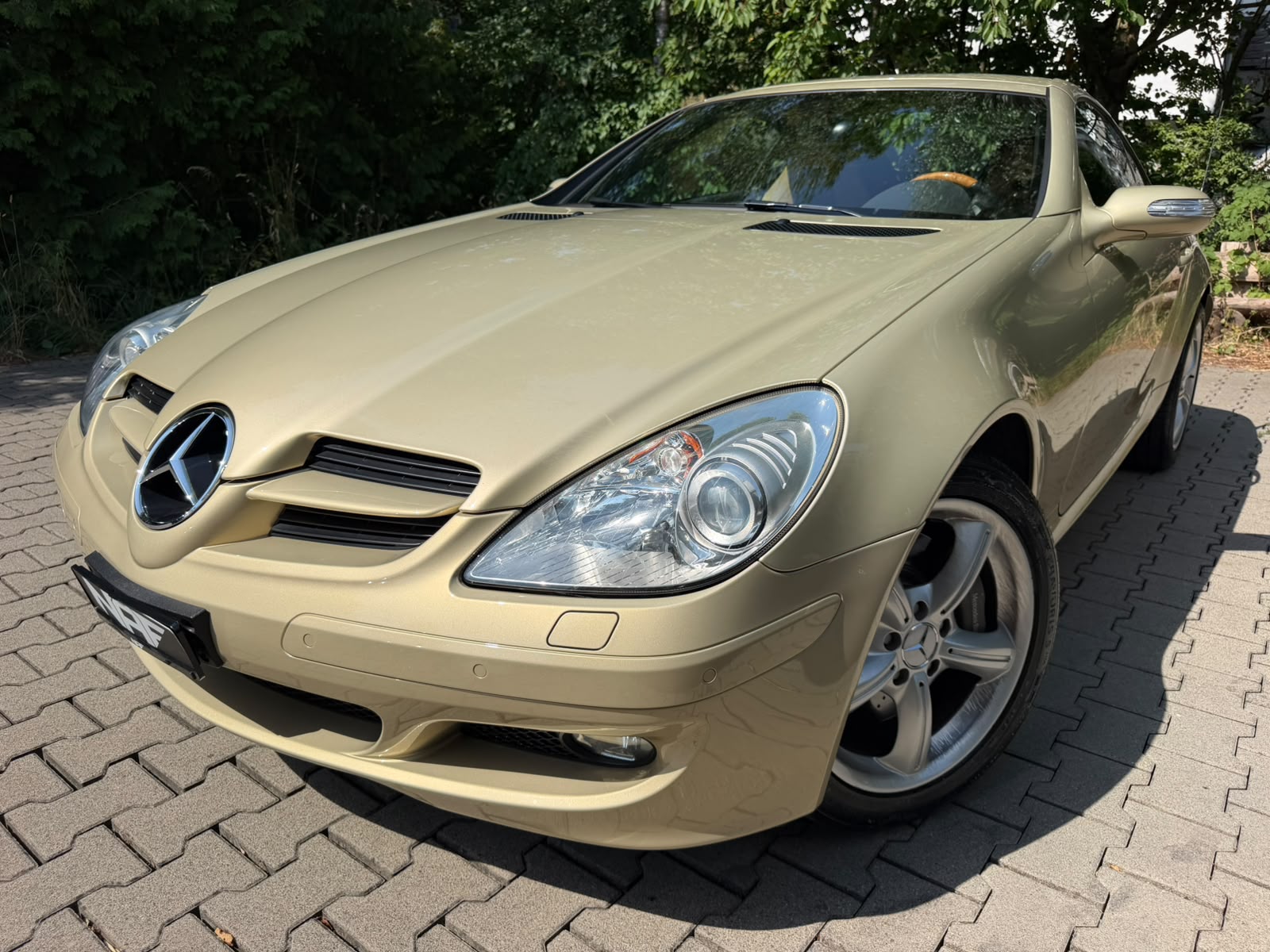 MERCEDES-BENZ SLK 350 Designo