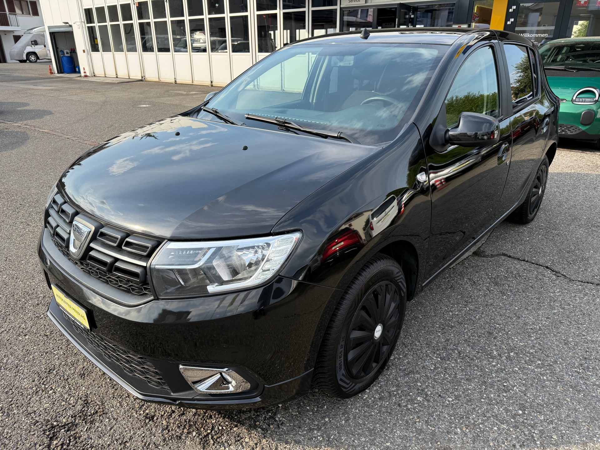 DACIA Sandero 0.9 Lauréate-image-1
