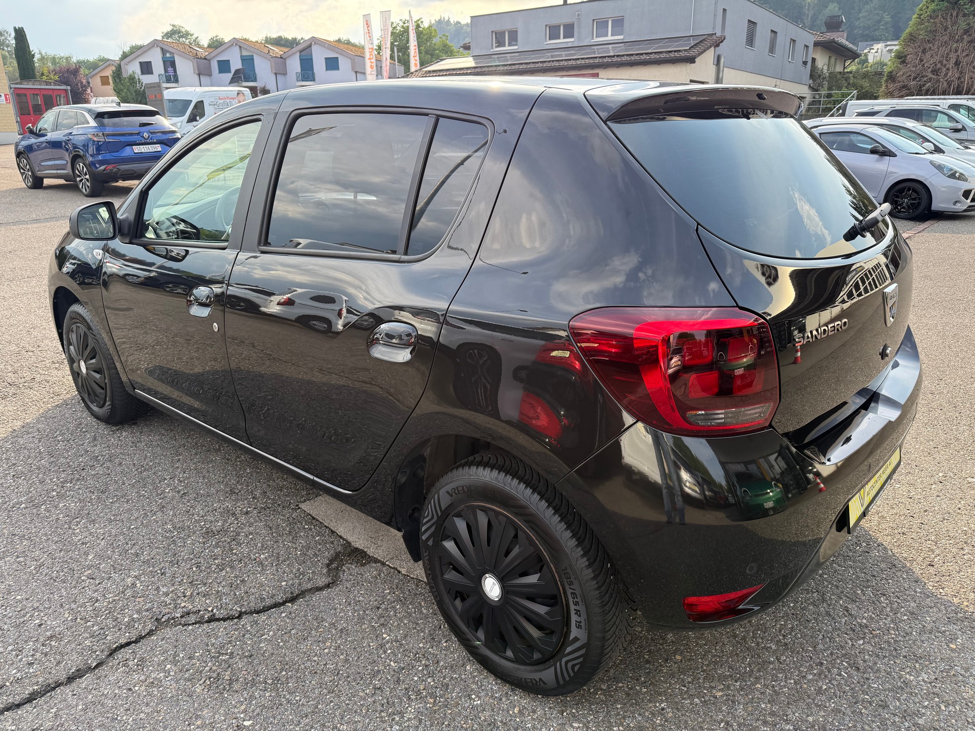 DACIA Sandero 0.9 Lauréate-image-3