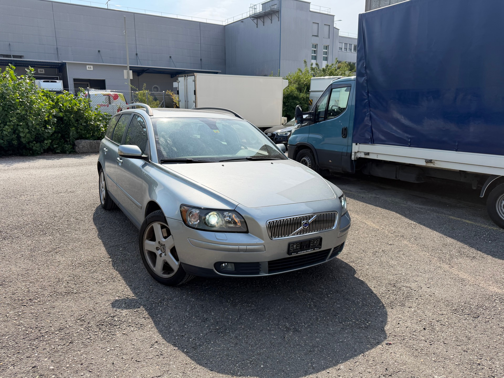VOLVO V50 T5 AWD Summum-image-1