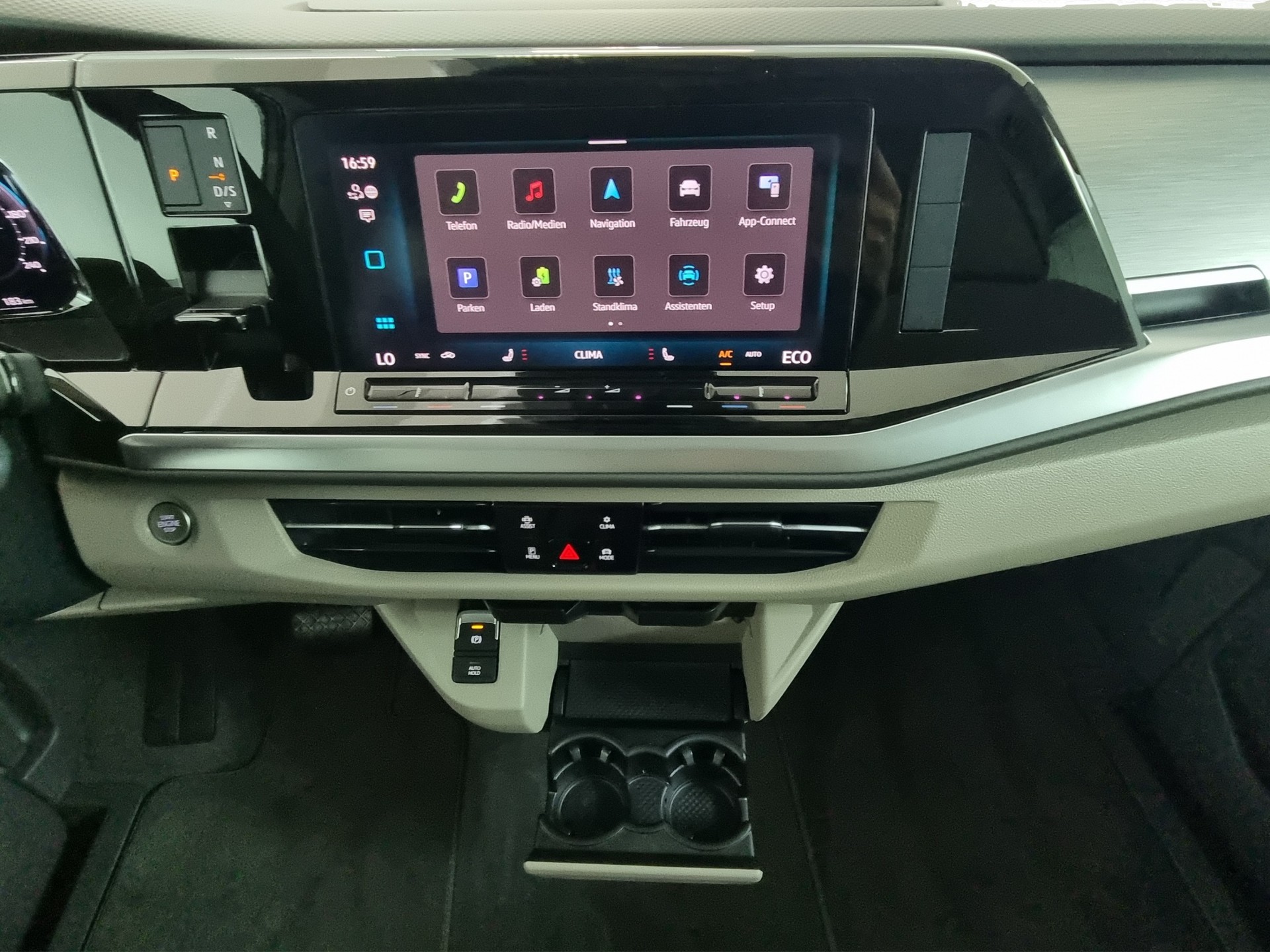 VW T7 Multivan 1.5 TSI eHybrid DSG 4motion kurz Editi-image-9
