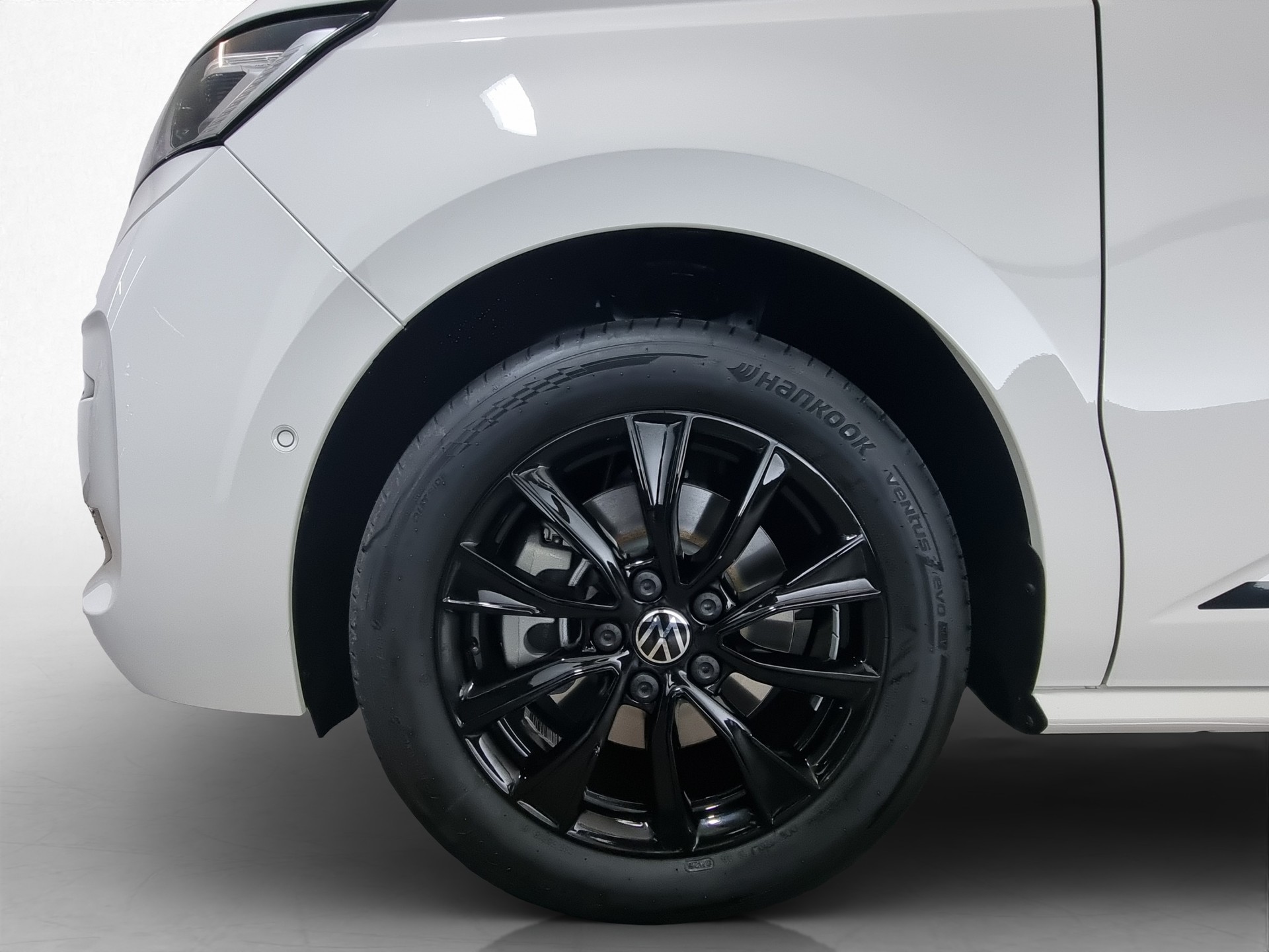 VW T7 Multivan Edition 1.5 eHybrid DSG 4M-image-15