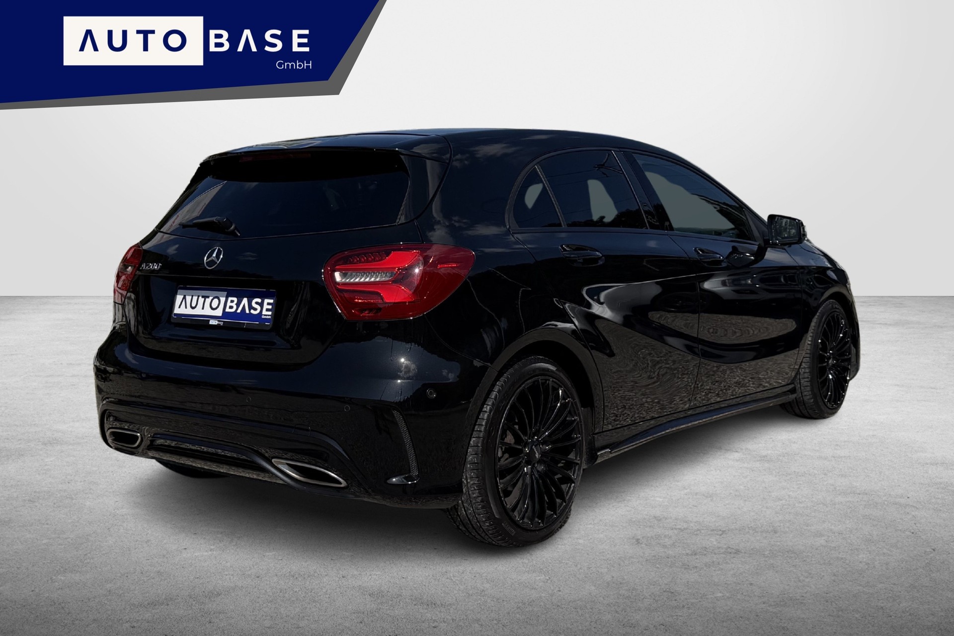 MERCEDES-BENZ A 200 AMG Line 7G-DCT *CH Fahrzeug*-image-4