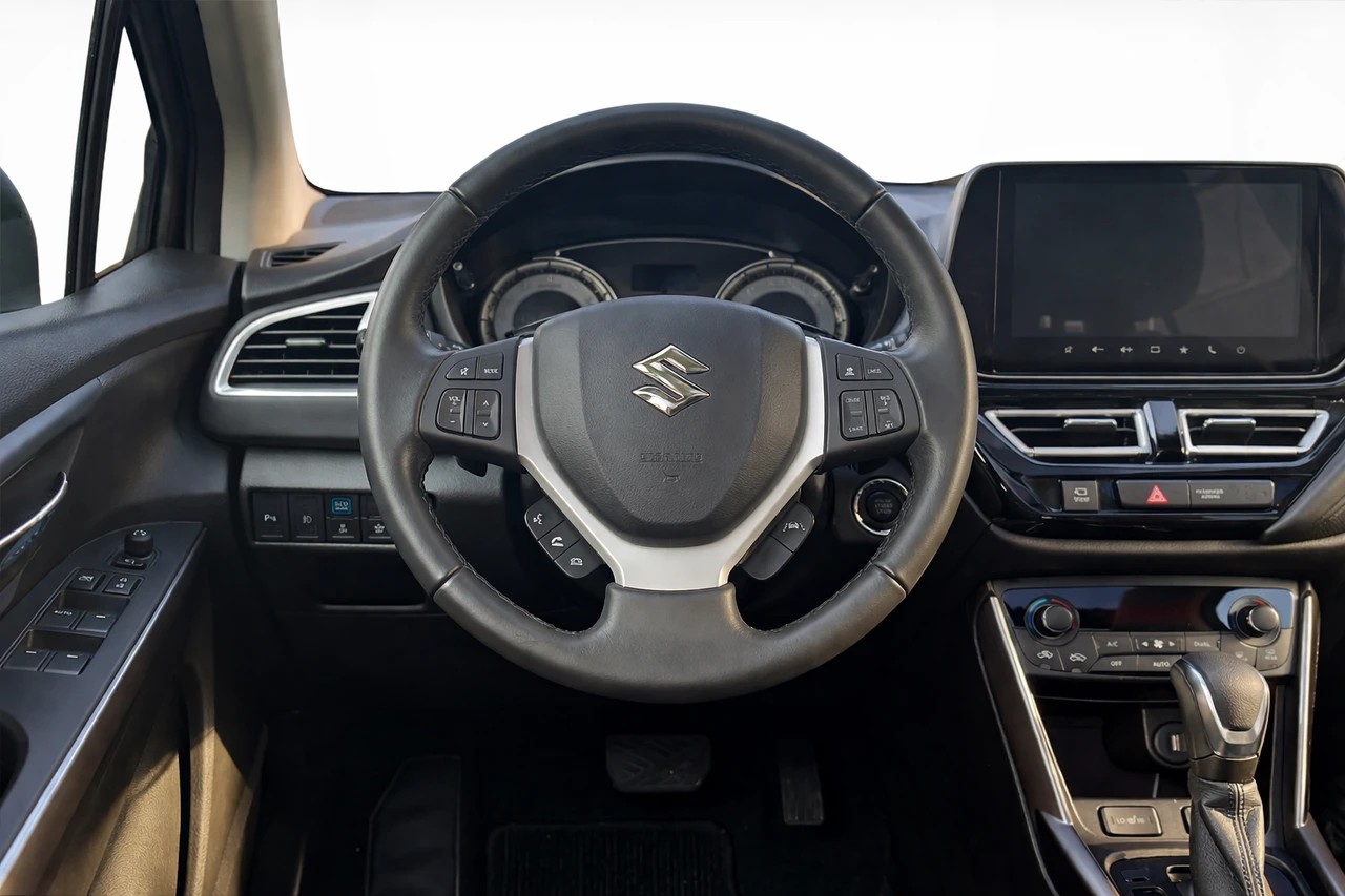 SUZUKI 1.5B Compact+ Hybrid 4x4-image-2