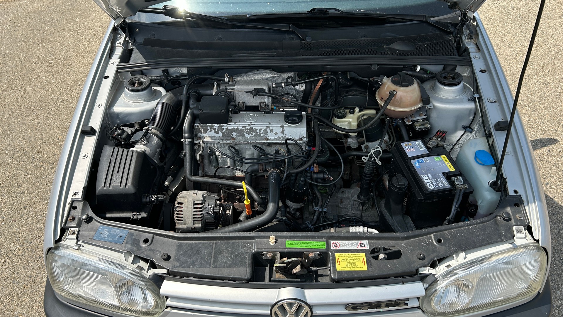 VW 2000 GTI 8S-image-5